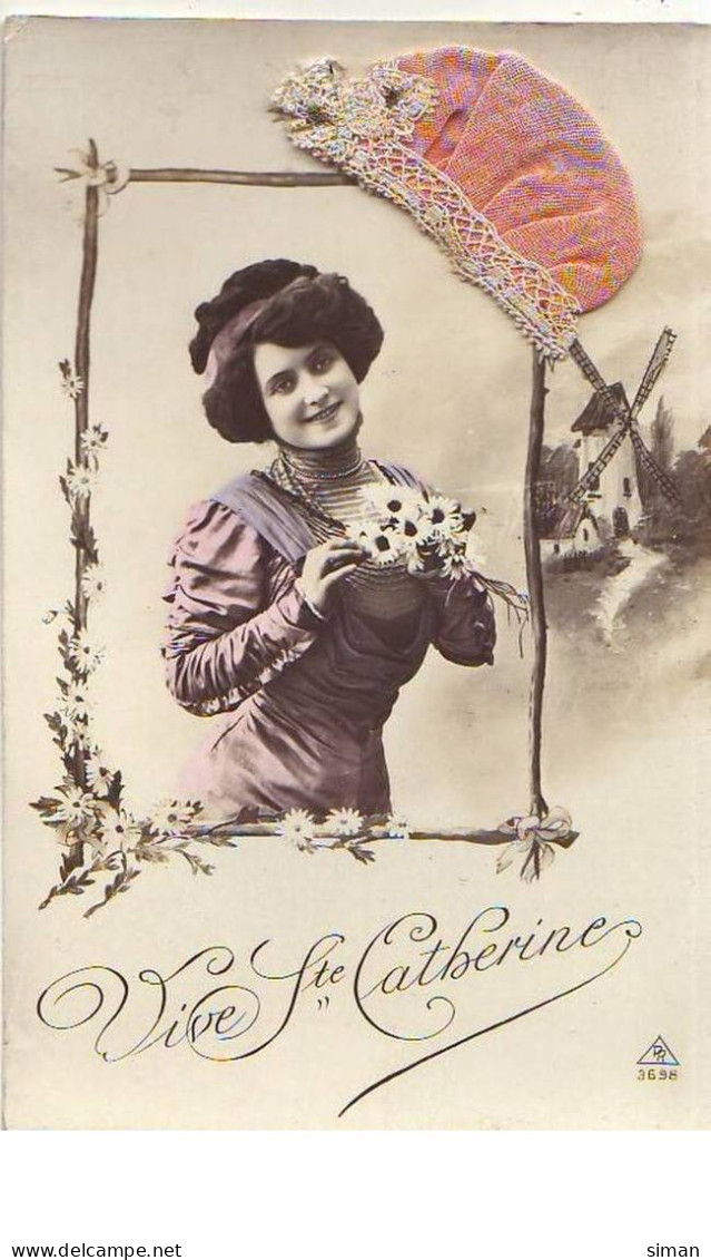 N°14551 - Vive Sainte Catherine - Photo D'une Femme Tenant Un Bouquet De Marguerite - Bonne Rose - Sainte-Catherine