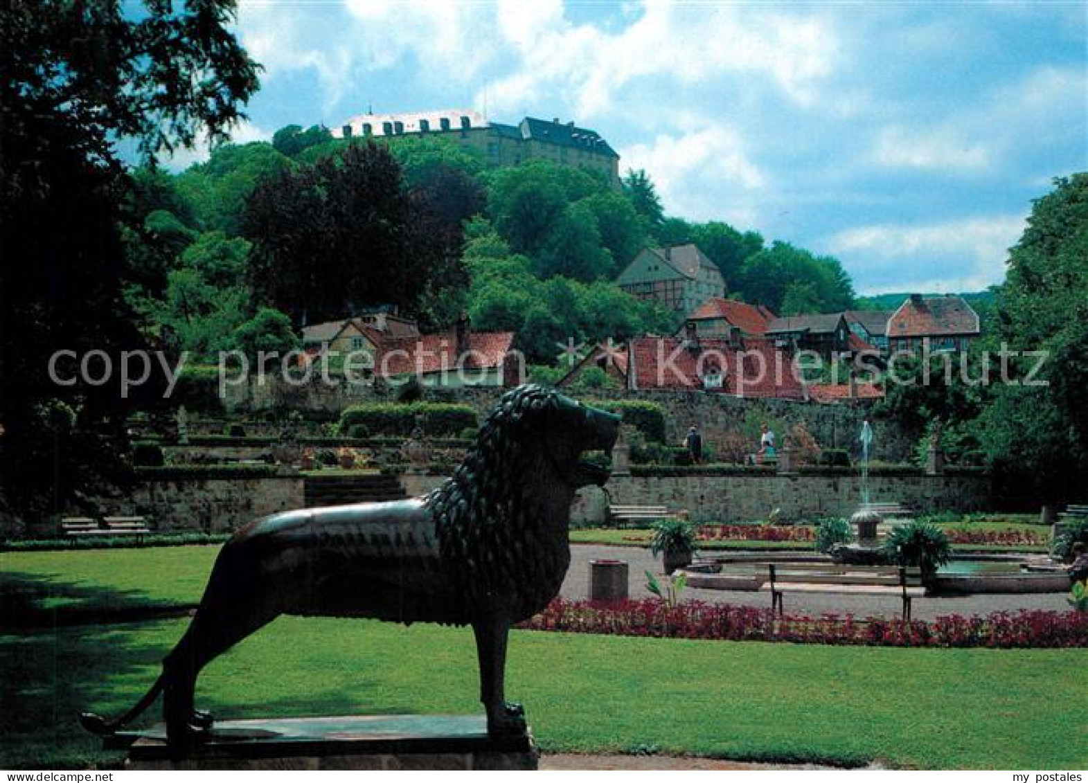 73179283 Blankenburg Harz Blick Vom Barockgarten Zum Schloss Loewenskulptur Blan - Blankenburg