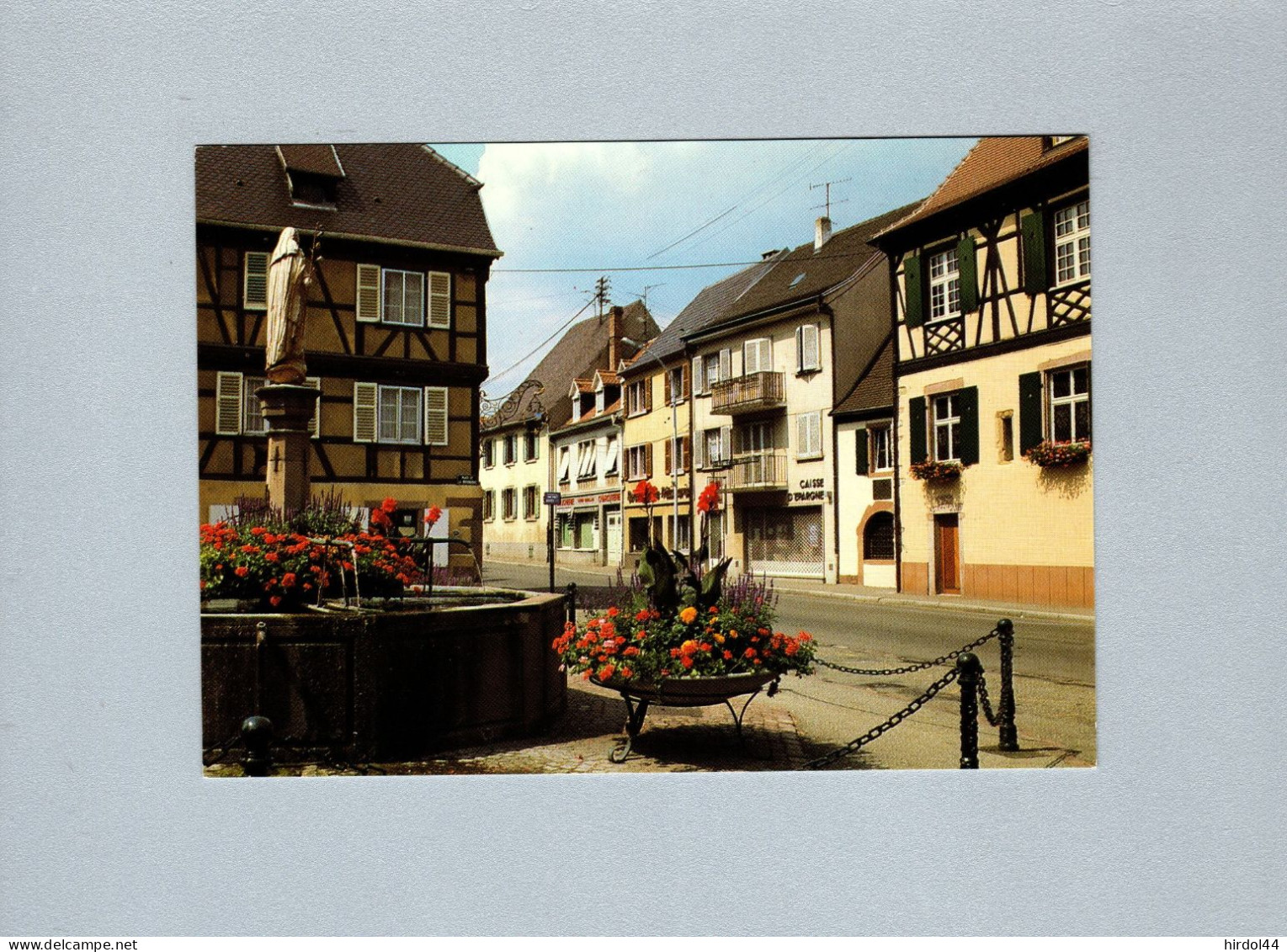 Wintzenheim (68) : Place De La République, Fontaine - Wintzenheim