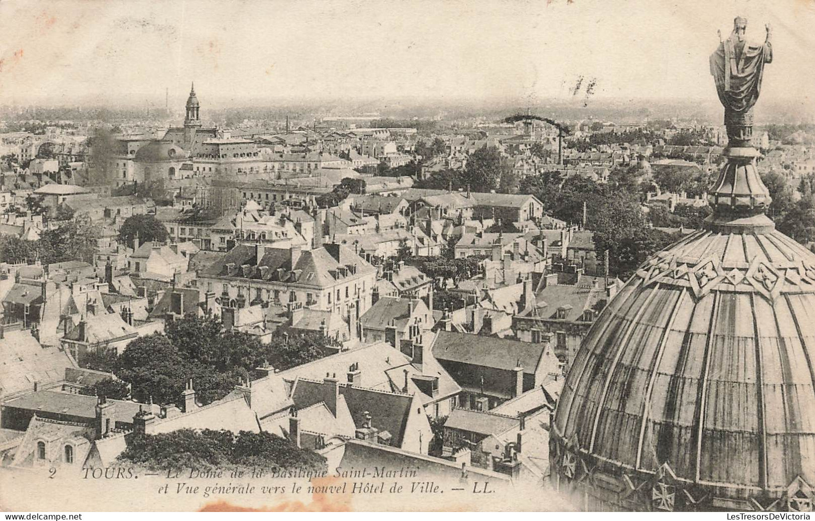 FRANCE - Tours - Le Dôme De La Basilique Saint Martin Et Vue Générale Vers L'hôtel De Ville - Carte Postale Ancienne - Tours