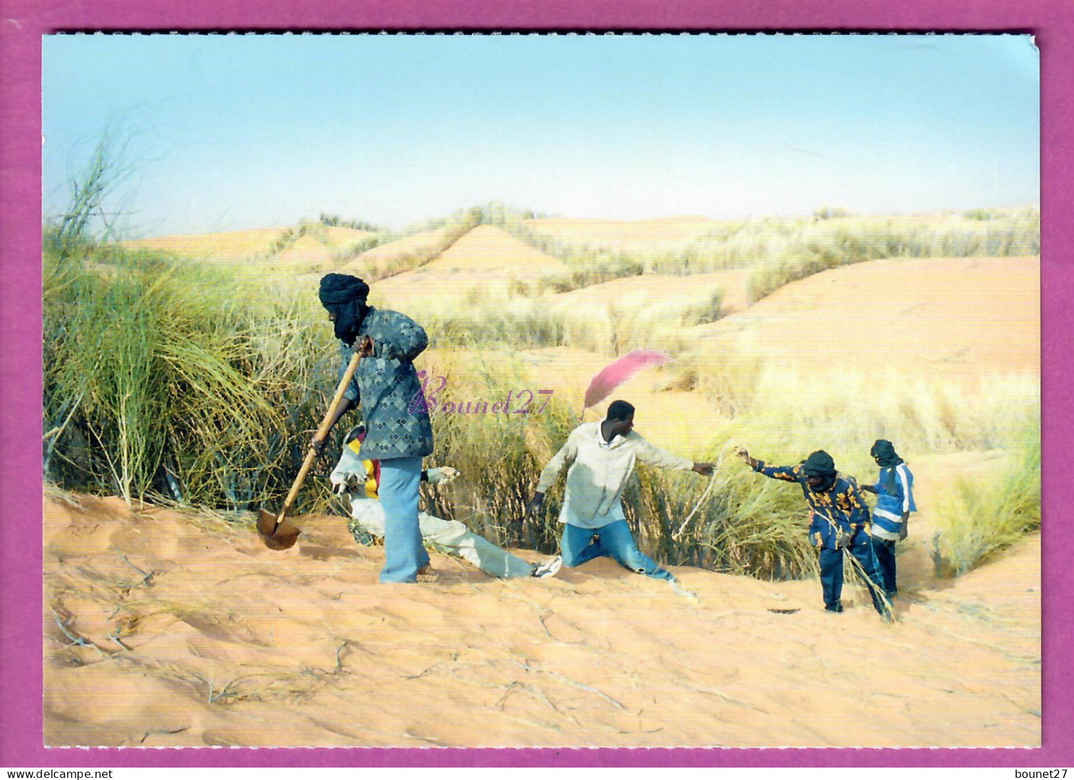 MAURITANIE Sortie De NOUAKCHOTT Les Vents De Sable Homme Défie Le Desert Agriculteur Carte SOS SAHEL - Mauritanië