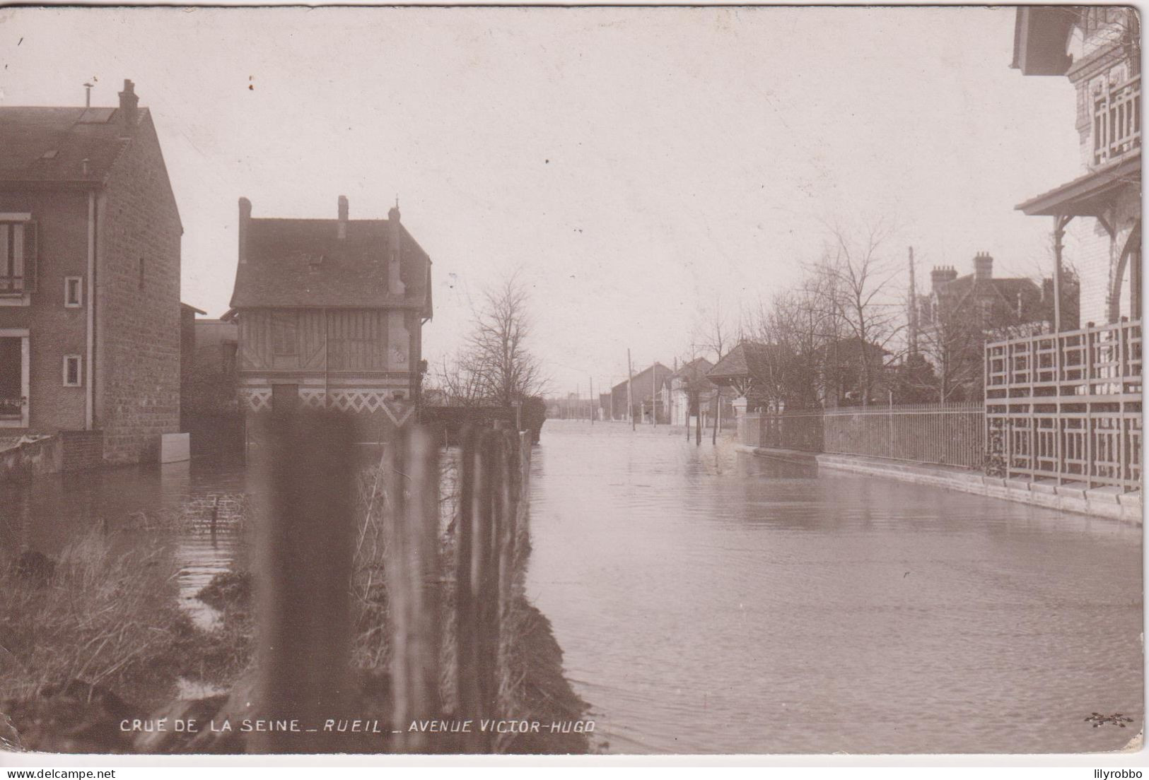 FRANCE. - Crue De La Seine - RUEIL - Avenue Victor Hugo - Overstromingen