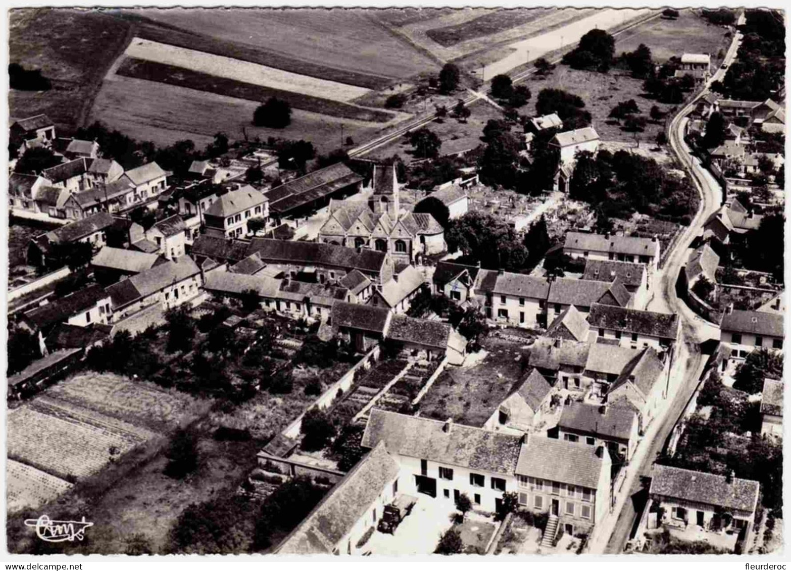 27 - M58998CPM - FOURGES - Vue Aérienne Du Centre 1960 - Y - EURE - Fourges