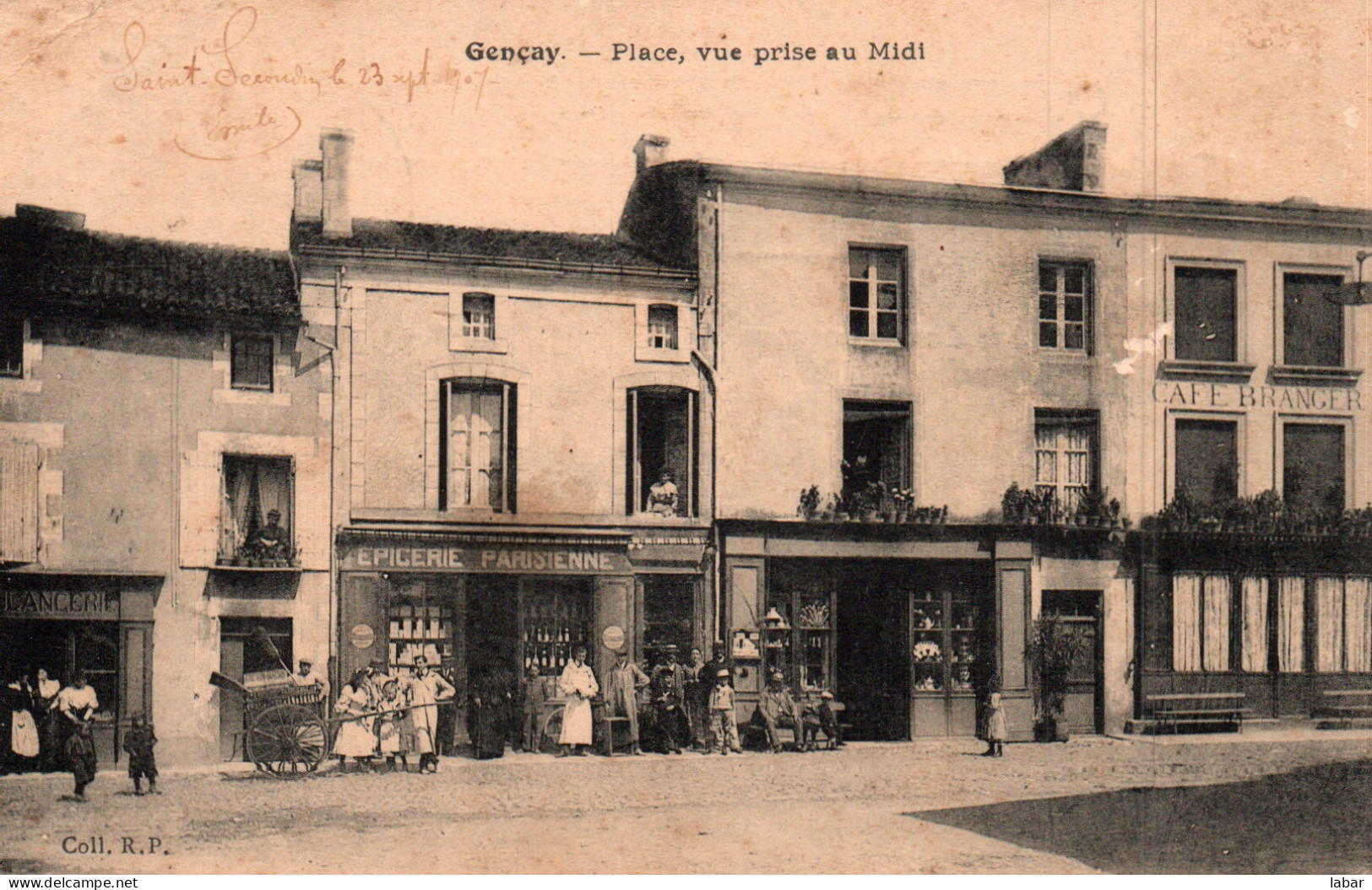 CPA 86 GENCAY Place Vue Prise Au Midi Commerce Animée épicerie Café - Gencay