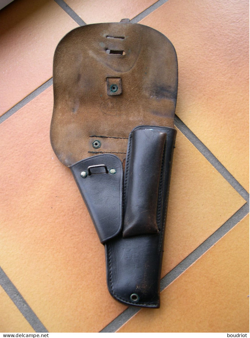 - Holster Pour G T M 2 1948,Version Noir Gendarmerie. - Equipement