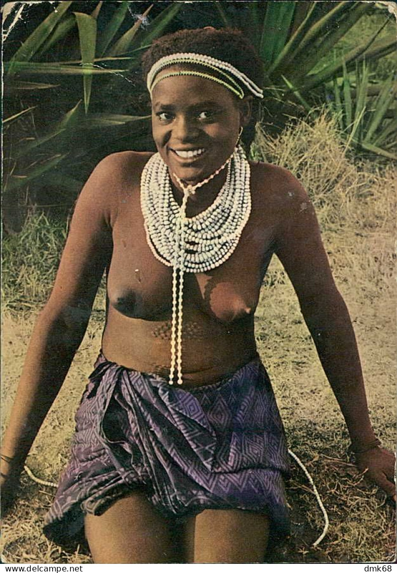 AFRICA - ANGOLA - UMBUNDO GIRL - HALF NAKED / NUDE / NU GIRL - 1960s  (12380) - Afrique