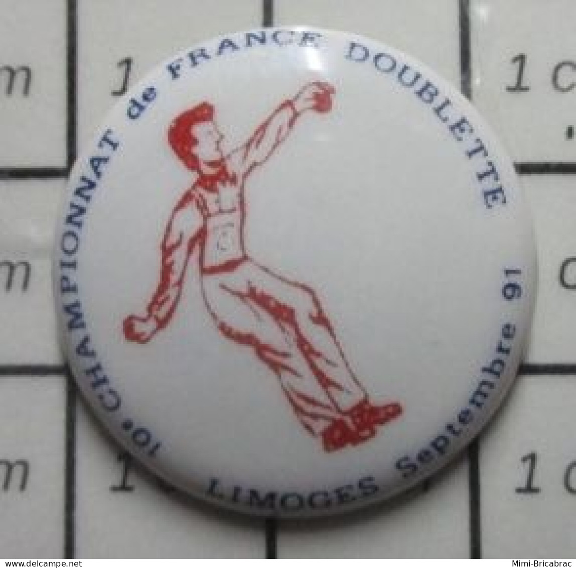 715B  Pin's Pins / Beau Et Rare / SPORTS / PETANQUE  FFPJP CHAMPIONNAT DE FRANCE DOUBLETTE LIMOGES 91 - Petanca