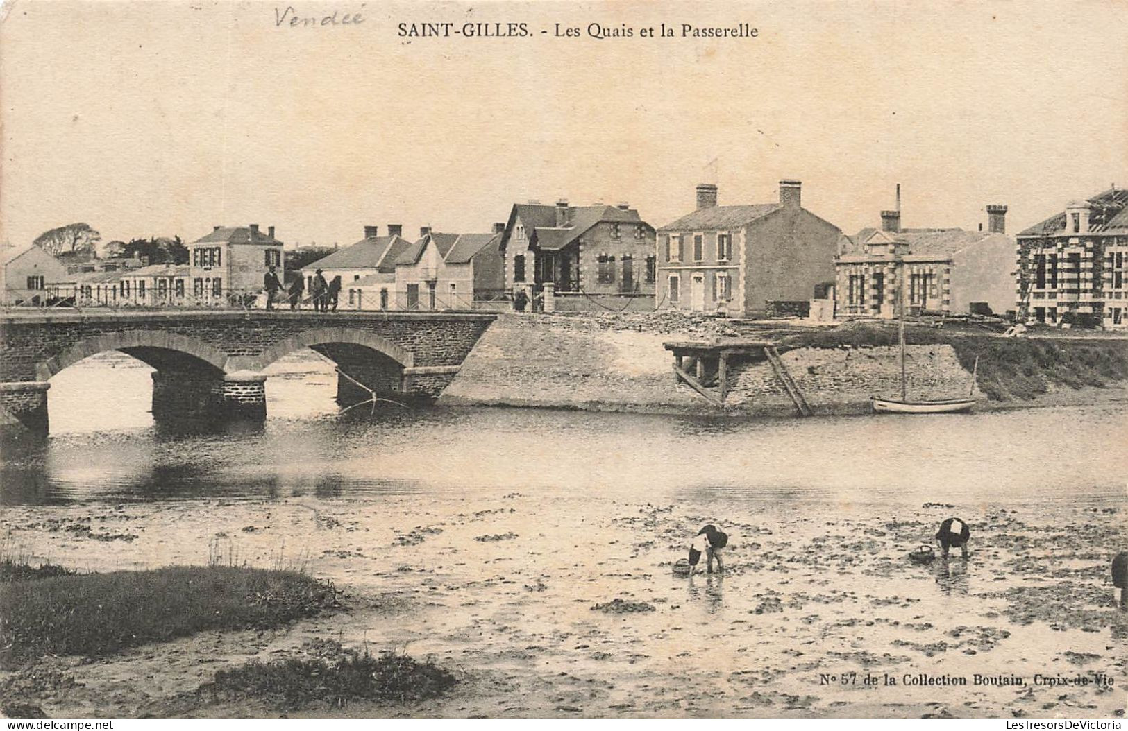 FRANCE - Saint Gilles - Les Quais Et La Passerelle - Carte Postale Ancienne - Saint-Gilles