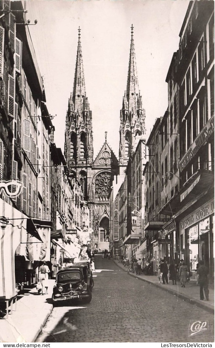 FRANCE - Clermont Ferrand - Rue Des Gras - La Cathédrale - Carte Postale Ancienne - Clermont Ferrand