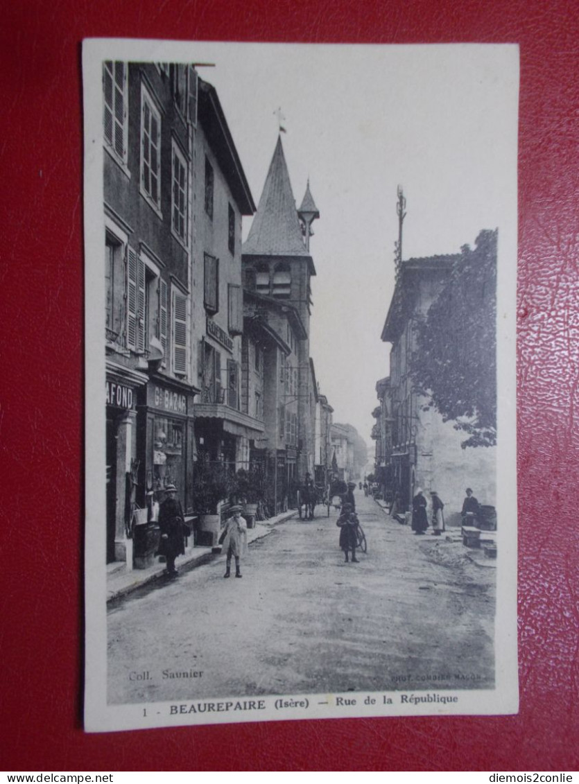 Carte Postale - BEAUREPAIRE (38) - Rue De La République (B154) - Beaurepaire