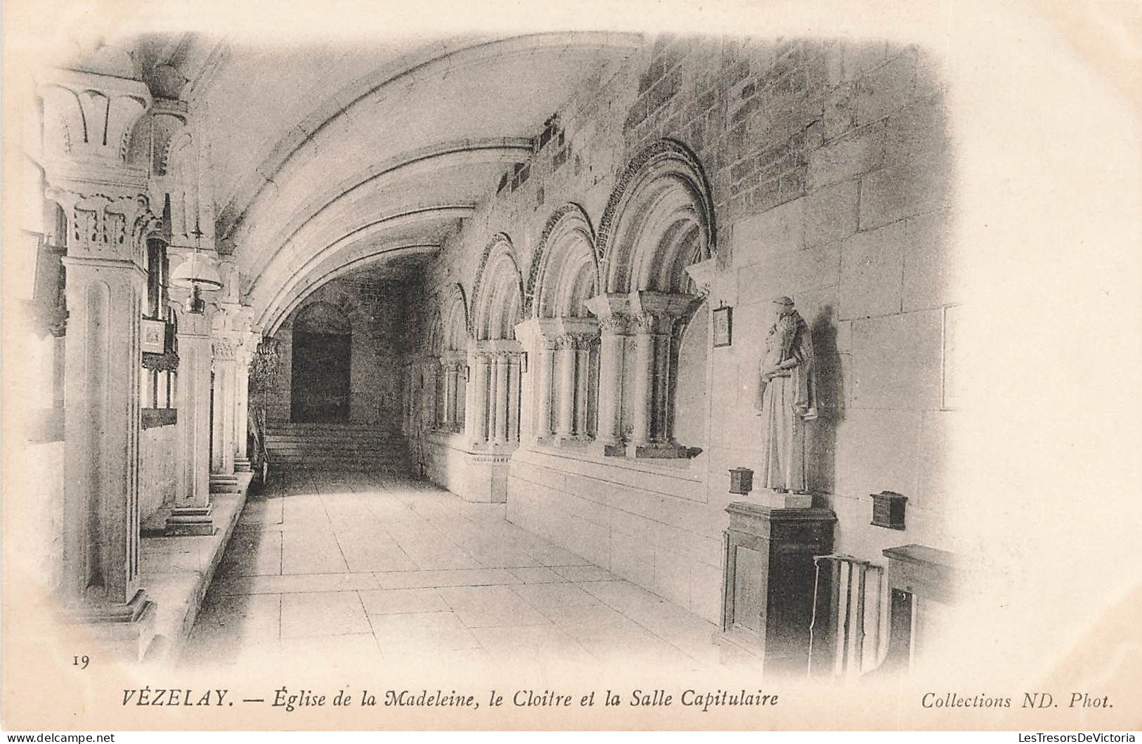 FRANCE - Vézelay - Eglise De La Madeleine - Le Cloître Et La Salle Capitulaire - Carte Postale Ancienne - Vezelay
