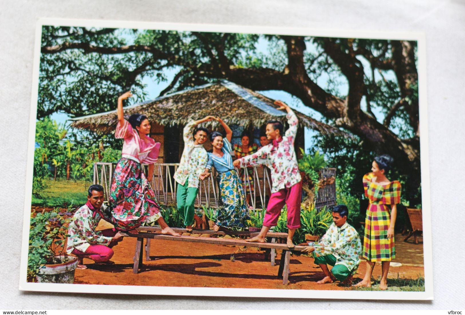 M77, Cpm Sayaw Ed Tapew Na Bangko, An Unsual Native Dance, Philippines - Philippines