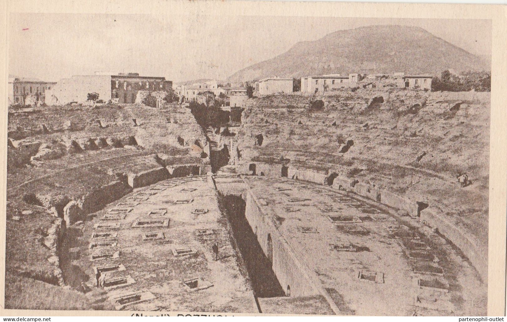 Cartolina - Postcard /  Viaggiata  /  Pozzuoli -  Anfiteatro Arena - Pozzuoli