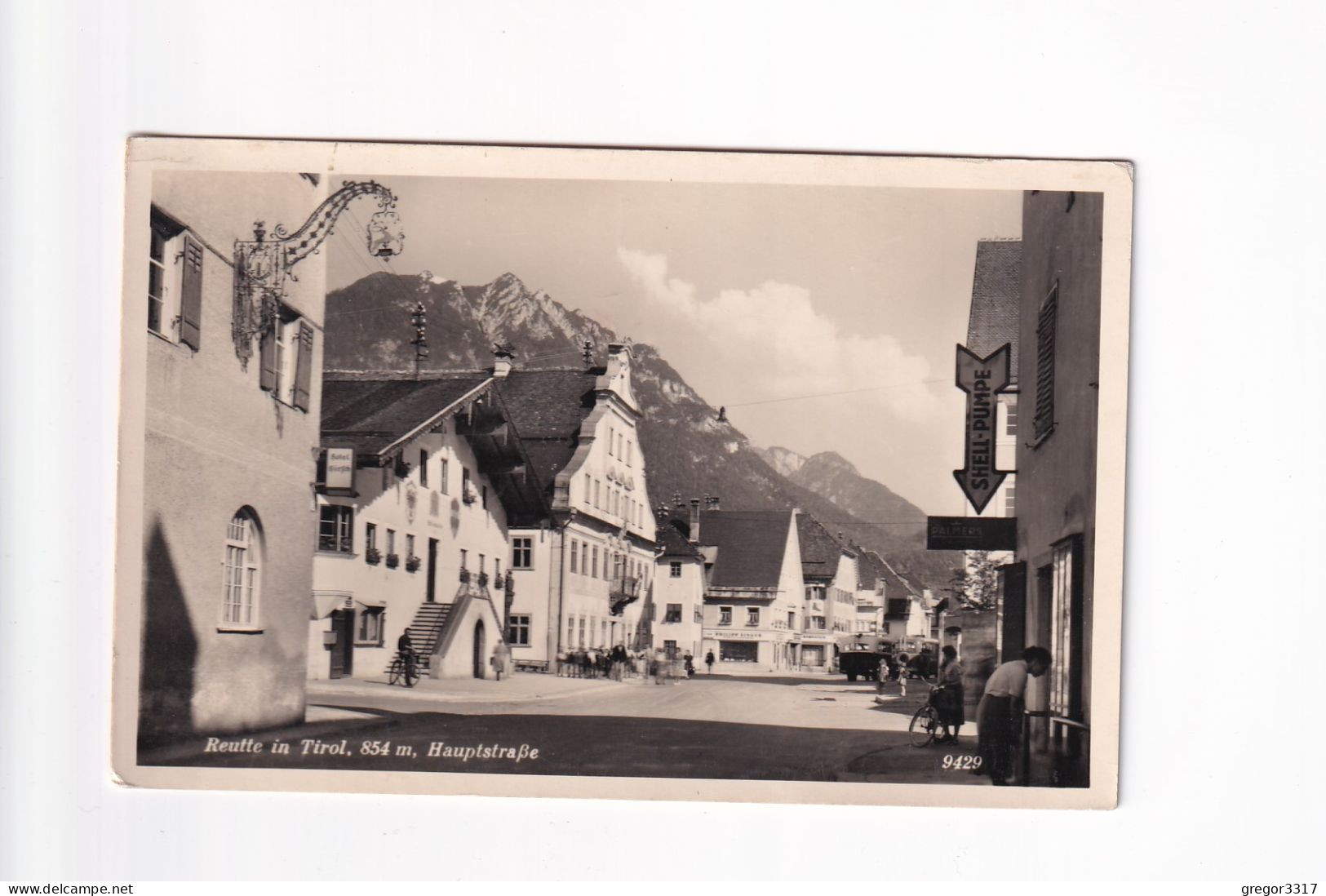 E5266) REUTTE In Tirol - Hauptstraße - Radfahrer - SHELL PUMPE Tankstelle - U. Hotel HIRSCH - Reutte