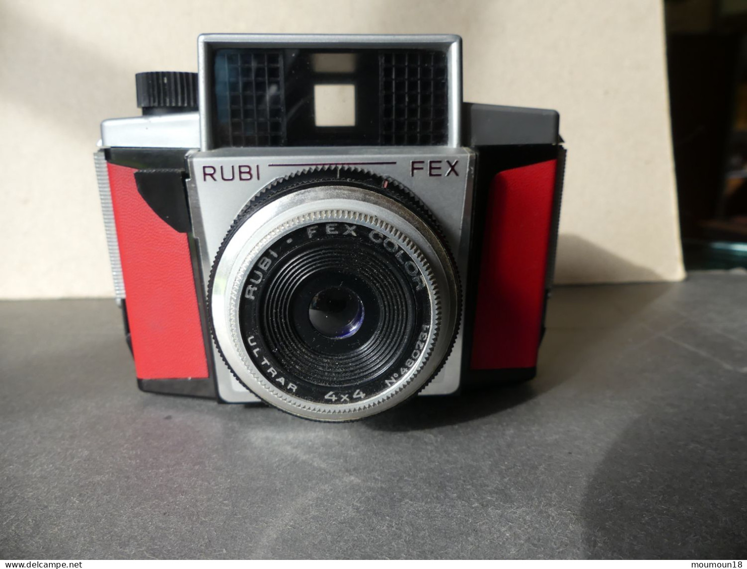 Appareil Photo Rubi Fex Rouge 1962 - Cameras