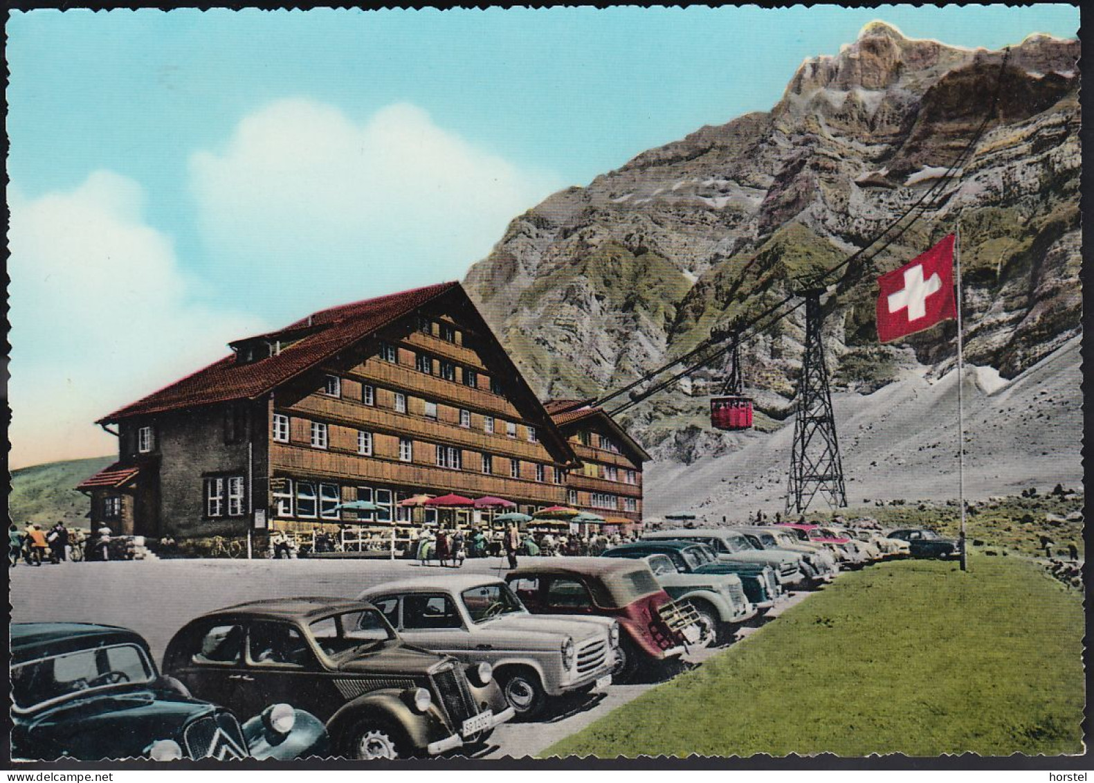 Schweiz - 9064 Hundwil - Säntis Schwägalp - Schwebebahn - Cars - Oldtimer - Peugeot - Citroën Traction Avant - Herisau