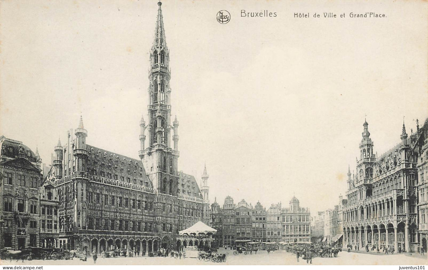 CPA Bruxelles-Hôtel De Ville Et Grand Place     L2707 - Monumenti, Edifici