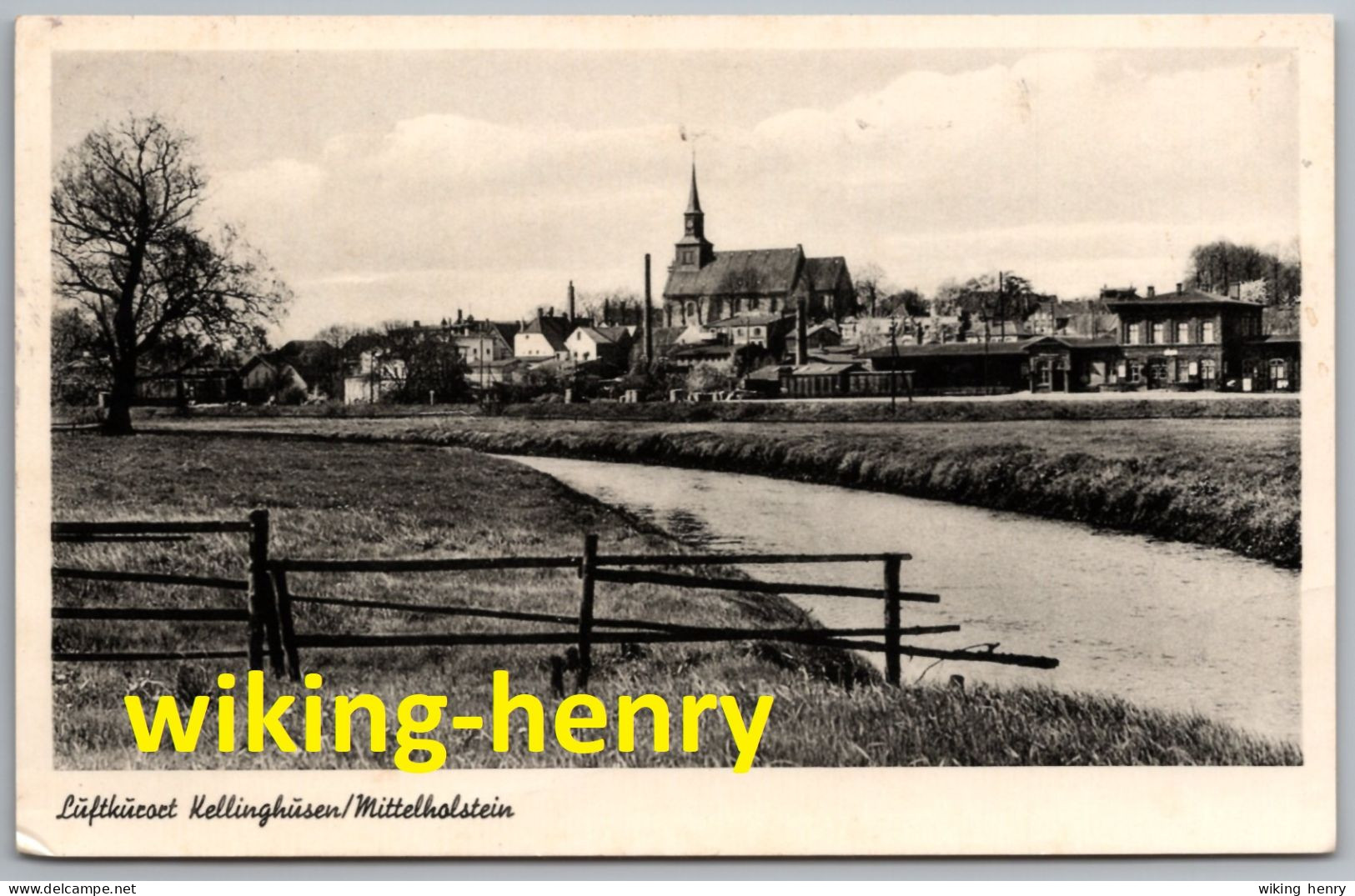 Kellinghusen - S/w Ortsansicht Mit Bahnhof Bahndamm Und Kirche - Kellinghusen