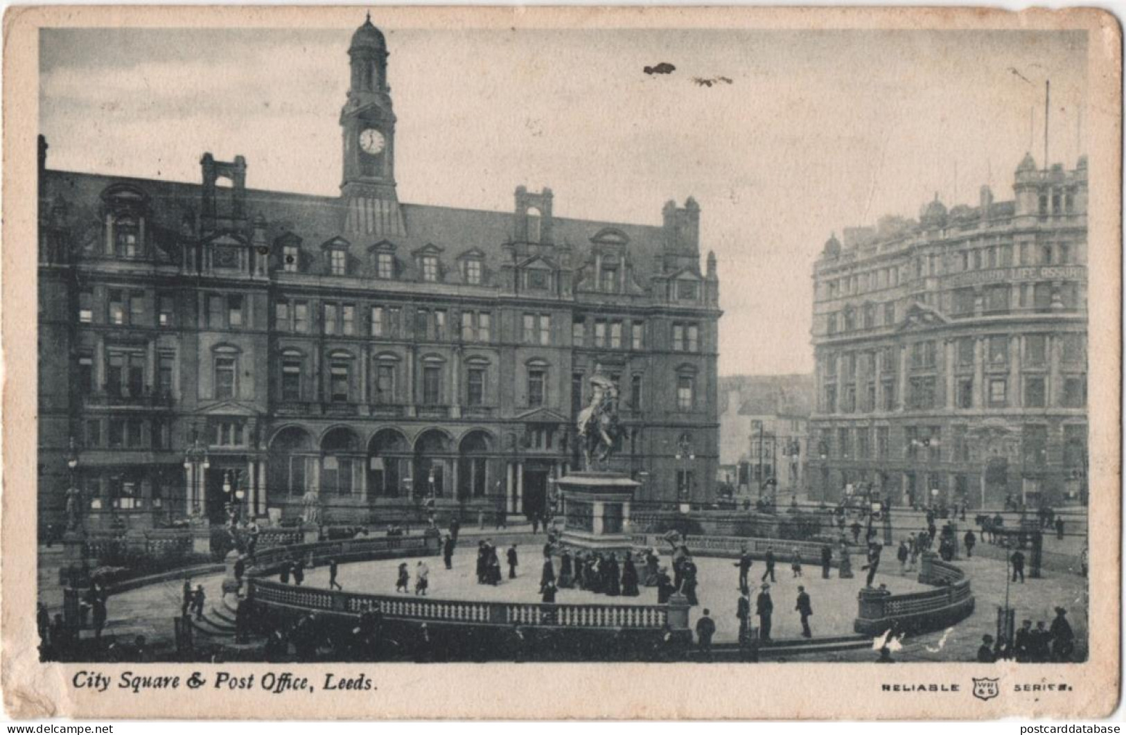 Leeds - City Square & Post Office - Leeds