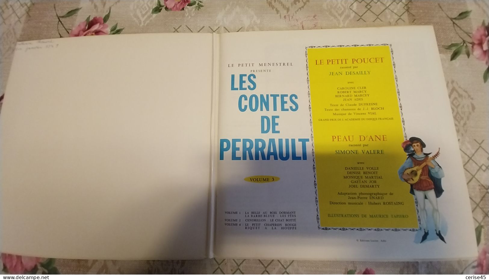 DISQUE 25 CM..livre Disque Le Petit Menestrel..le Petit Poucet ..peau D 'ane Volume 3 - Spezialformate