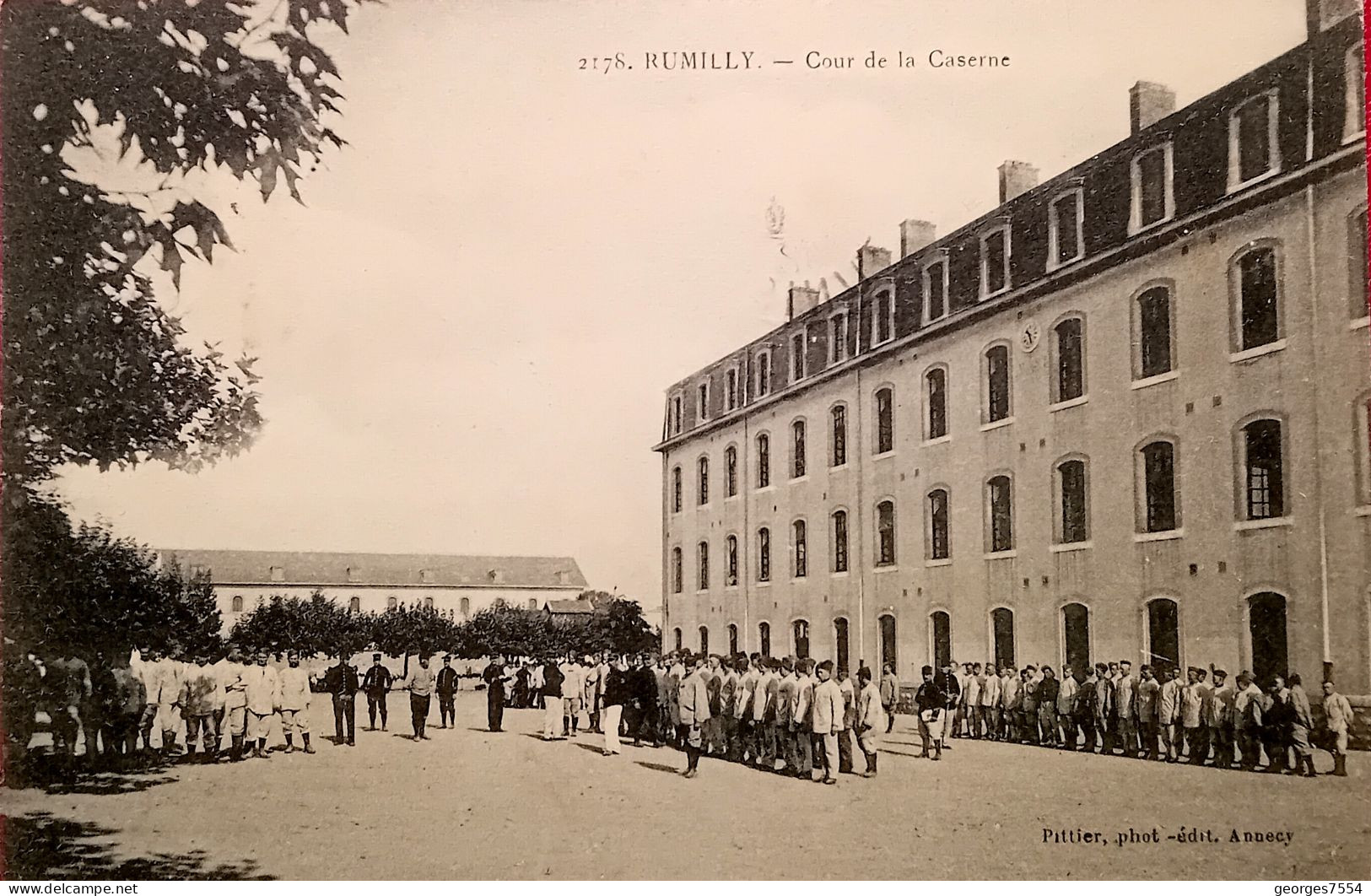 74 -  RUMILLY - COURS DE LA CASERNE - Rumilly