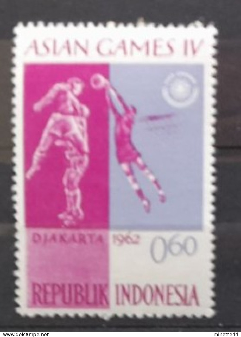 INDONESIE INDONESIA 1962  MNH**   FOOTBALL FUSSBALL SOCCER  CALCIO VOETBAL FUTBOL FUTEBOL FOOT - Neufs