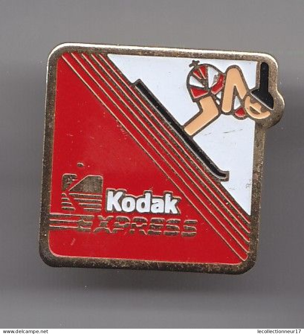 Pin's Kodak Express Skieur Réf 2846 - Photographie