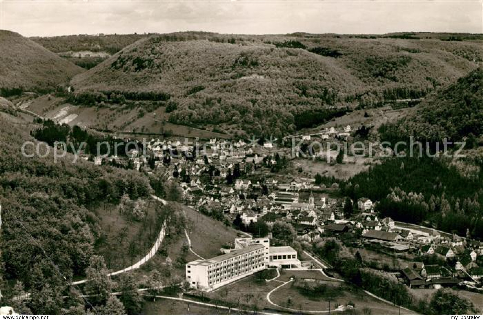 73034179 Urach Bad Fliegeraufnahme Panorama  Bad Urach - Bad Urach