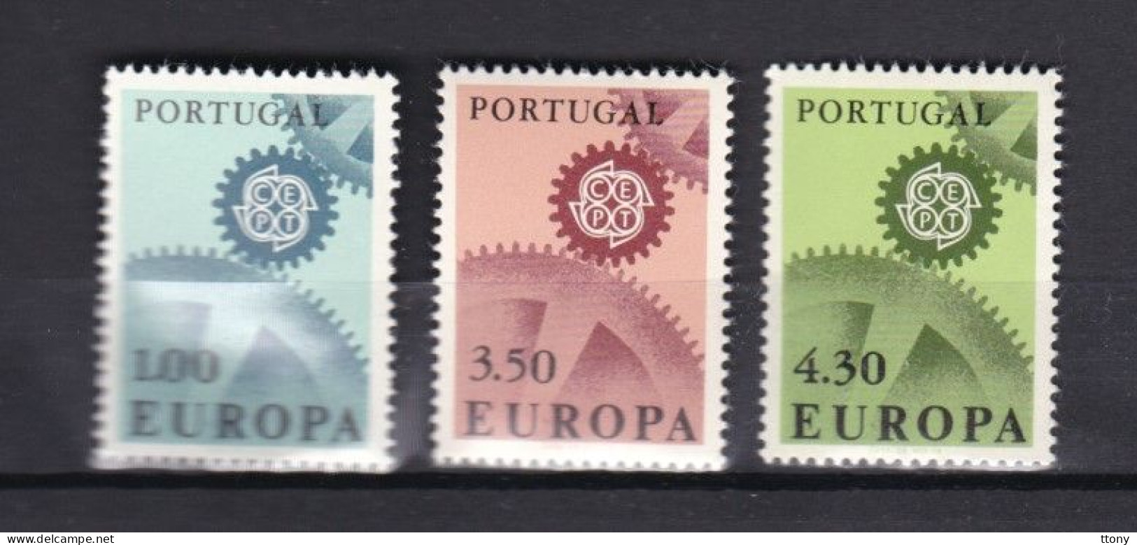 3 Timbres  Europa - CEPT  1967    Portugal Neufs **  N° Yvert & Tellier   1007 - 1008 - 1009  Europa - 1967