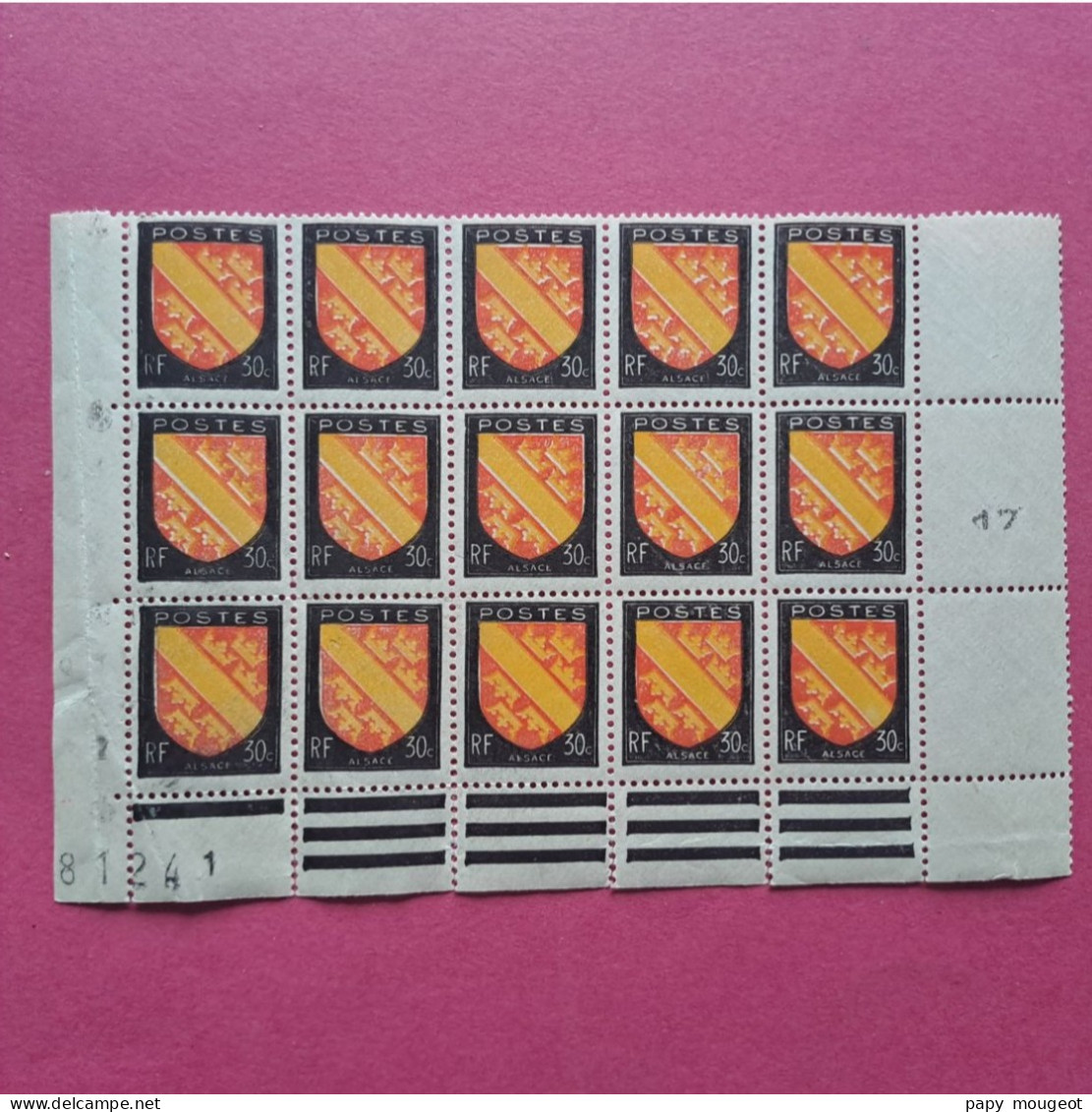 N°756 30 C. Armoiries D'Alsace - Bas De Feuille De 15 Timbres Avec Numéro Et Inter-panneau N°17 Neuf ** - 1941-66 Coat Of Arms And Heraldry