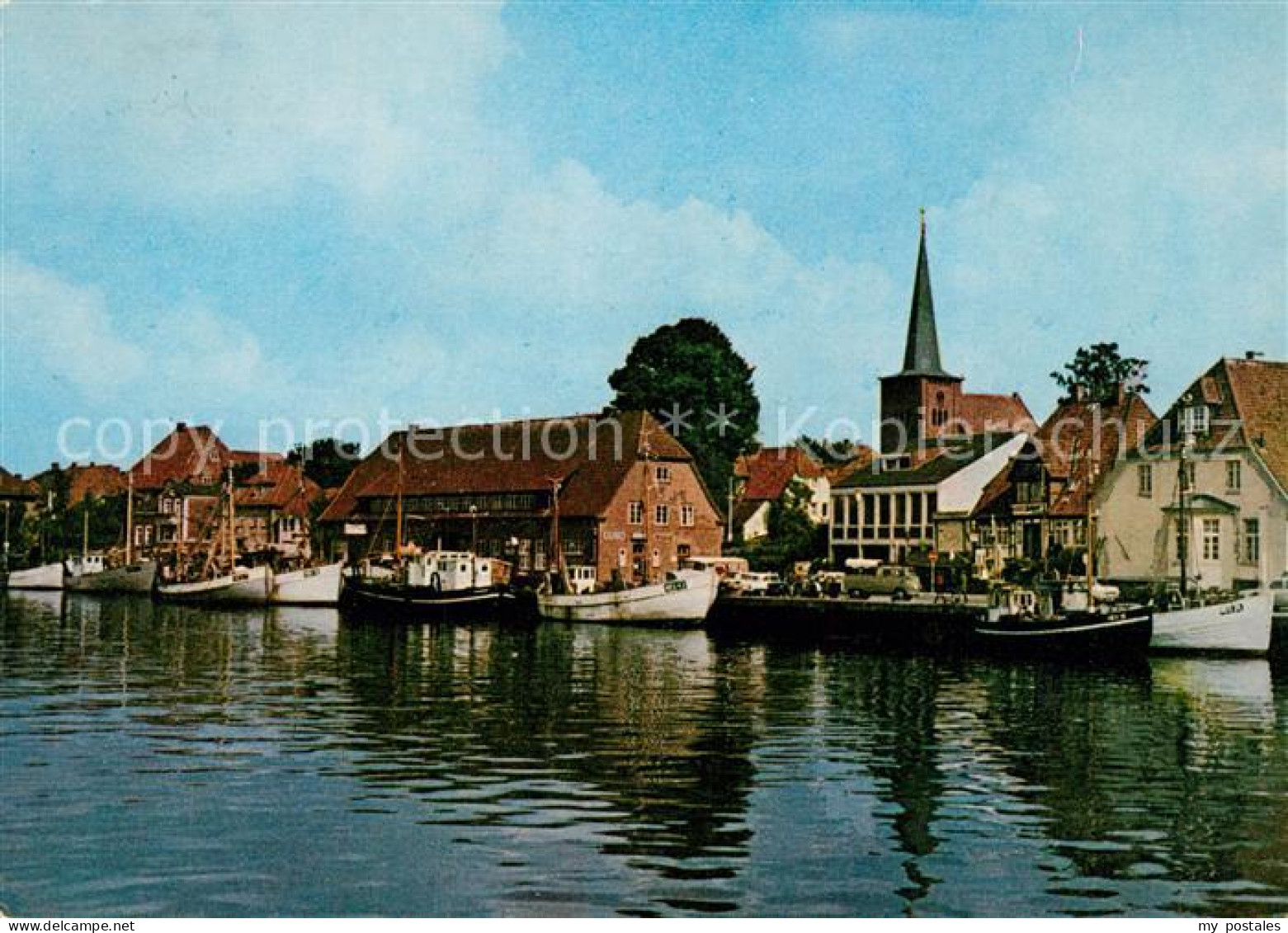 73211236 Neustadt Holstein Hafen Fischkutter Kirche Neustadt Holstein - Neustadt (Holstein)