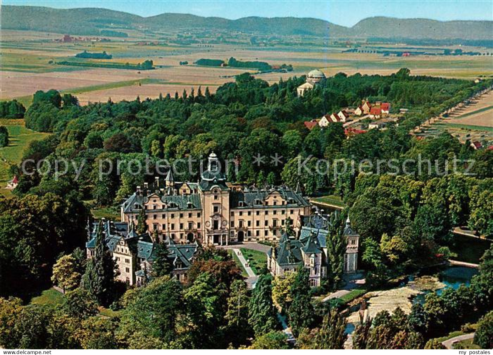 73211068 Bueckeburg Schloss Bueckeburg Mit Mausoleum Un Wesergebirge Fliegeraufn - Bueckeburg