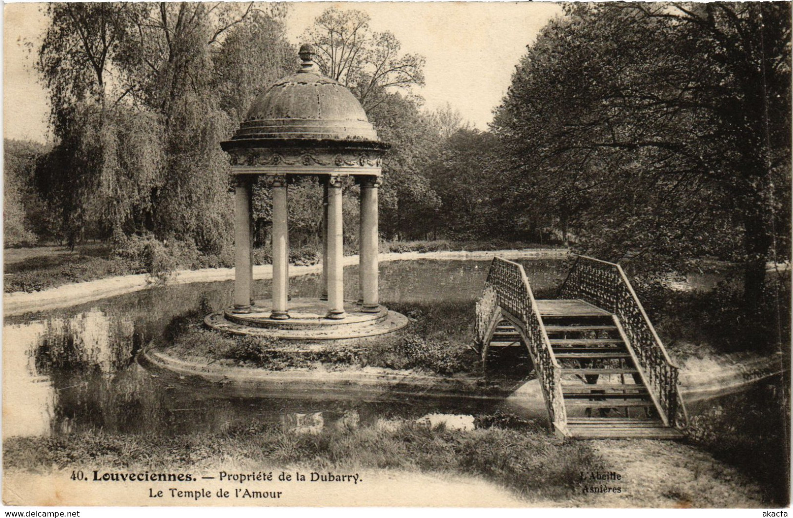 CPA LOUVECIENNES Propriete De La Dubarry - Le Temple De L'Amour (1384882) - Louveciennes