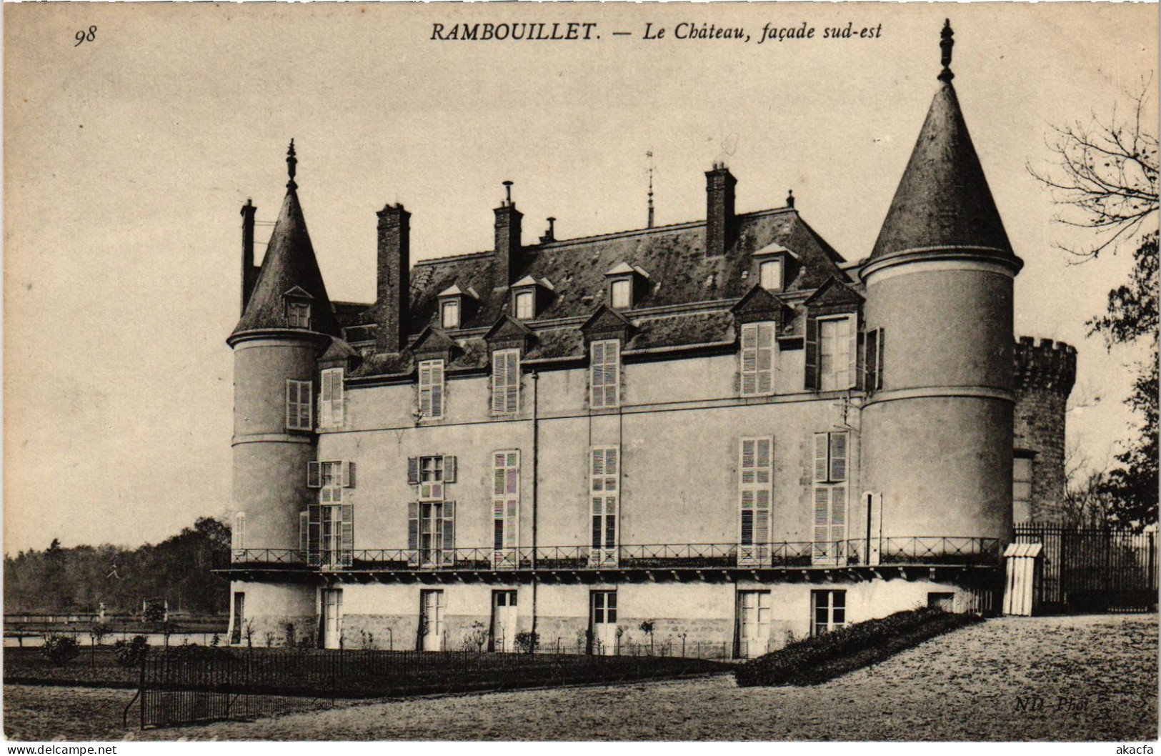 CPA RAMBOUILLET Chateau - Facade Sud-Est (1384975) - Rambouillet