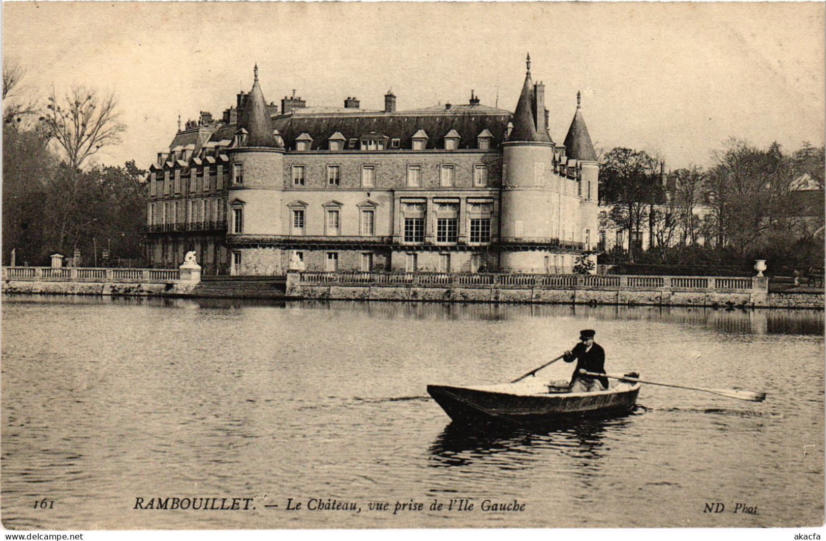 CPA RAMBOUILLET Chateau - Vue Prise De L'Ile Gauche (1384946) - Rambouillet