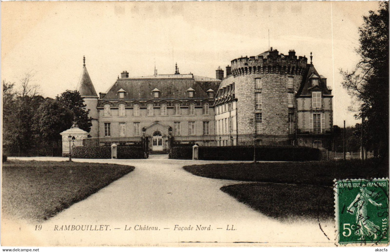 CPA RAMBOUILLET Chateau - Facade Nord (1385734) - Rambouillet