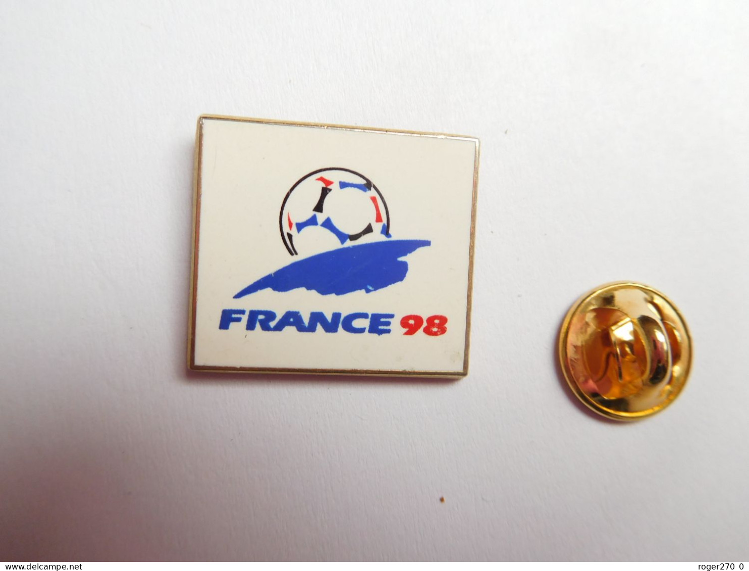 Arthus Bertrand , Football , Coupe Du Monde France 98 , Fabriqué Sous Licence - Arthus Bertrand