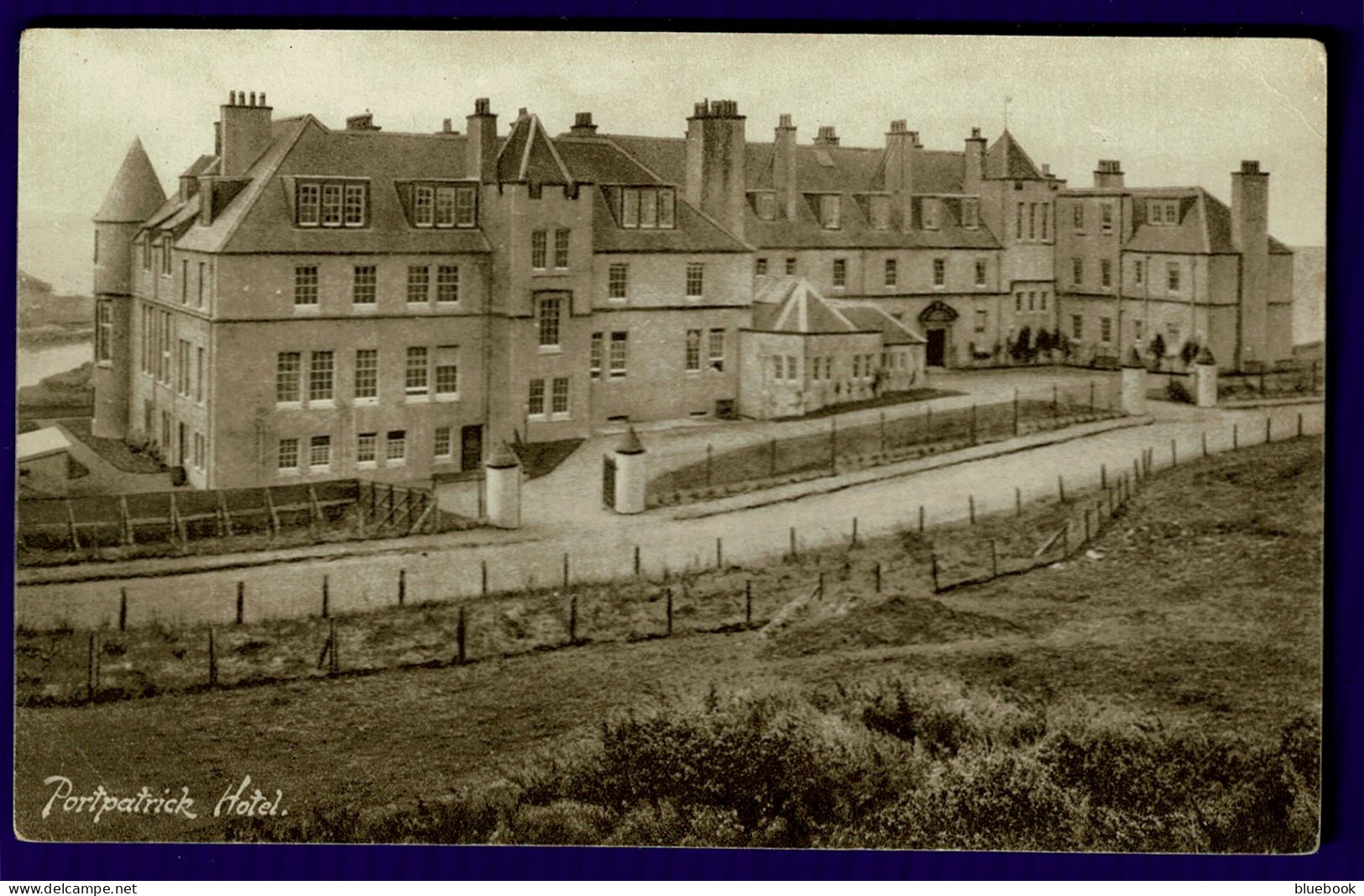 Ref 1633 - Early Postcard - Portpatrick Hotel Near Stranraer Dumfries & Galloway - Dumfriesshire