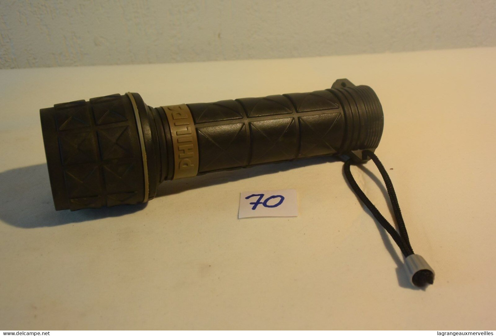 C70 Ancienne Lampe De Poche Philips - Autres Appareils