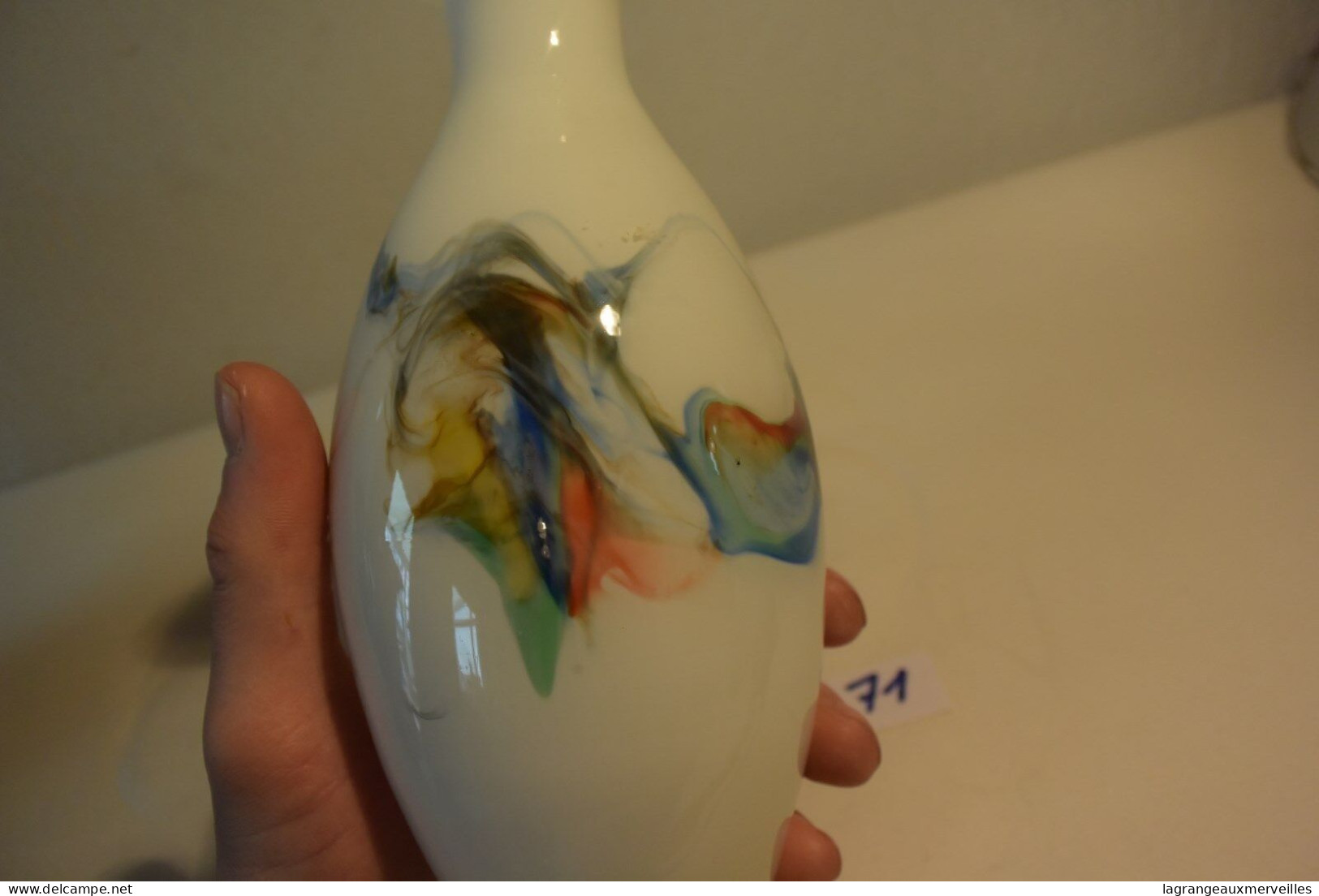 C71 Magnifique Vase Soliflore En Verre Coulé Et Coloré - Jarrones