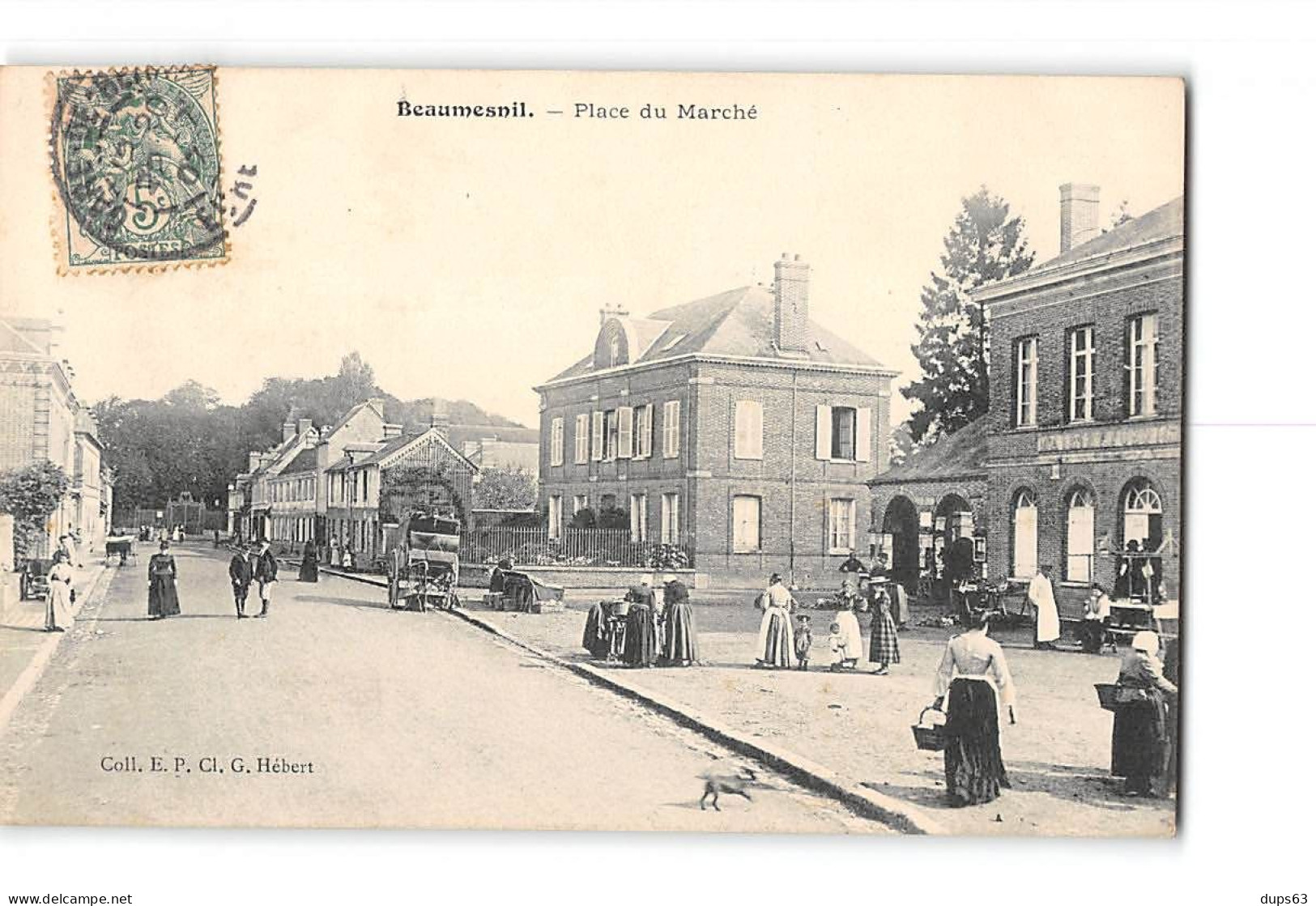 BEAUMESNIL - Place Du Marché - Très Bon état - Beaumesnil