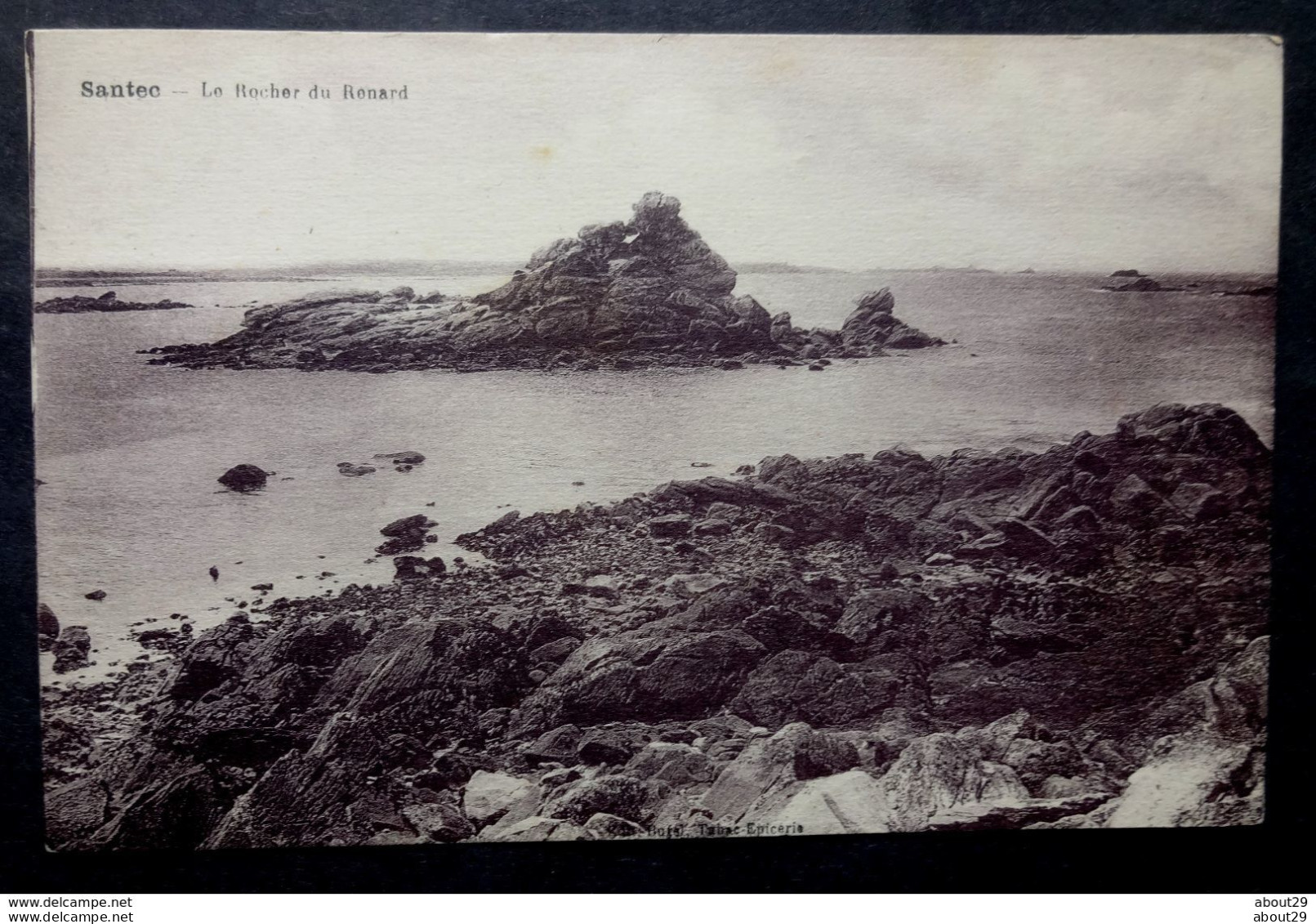 CPA 29 SANTEC - Rocher Du Renard - Edit Burel, Tabac - Ref. F 165 - Roscoff