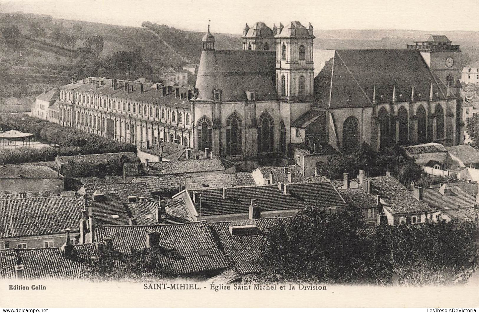 FRANCE - Saint Mihiel - Vue Générale D'une église Saint Michel Et La Division - Carte Postale Ancienne - Saint Mihiel