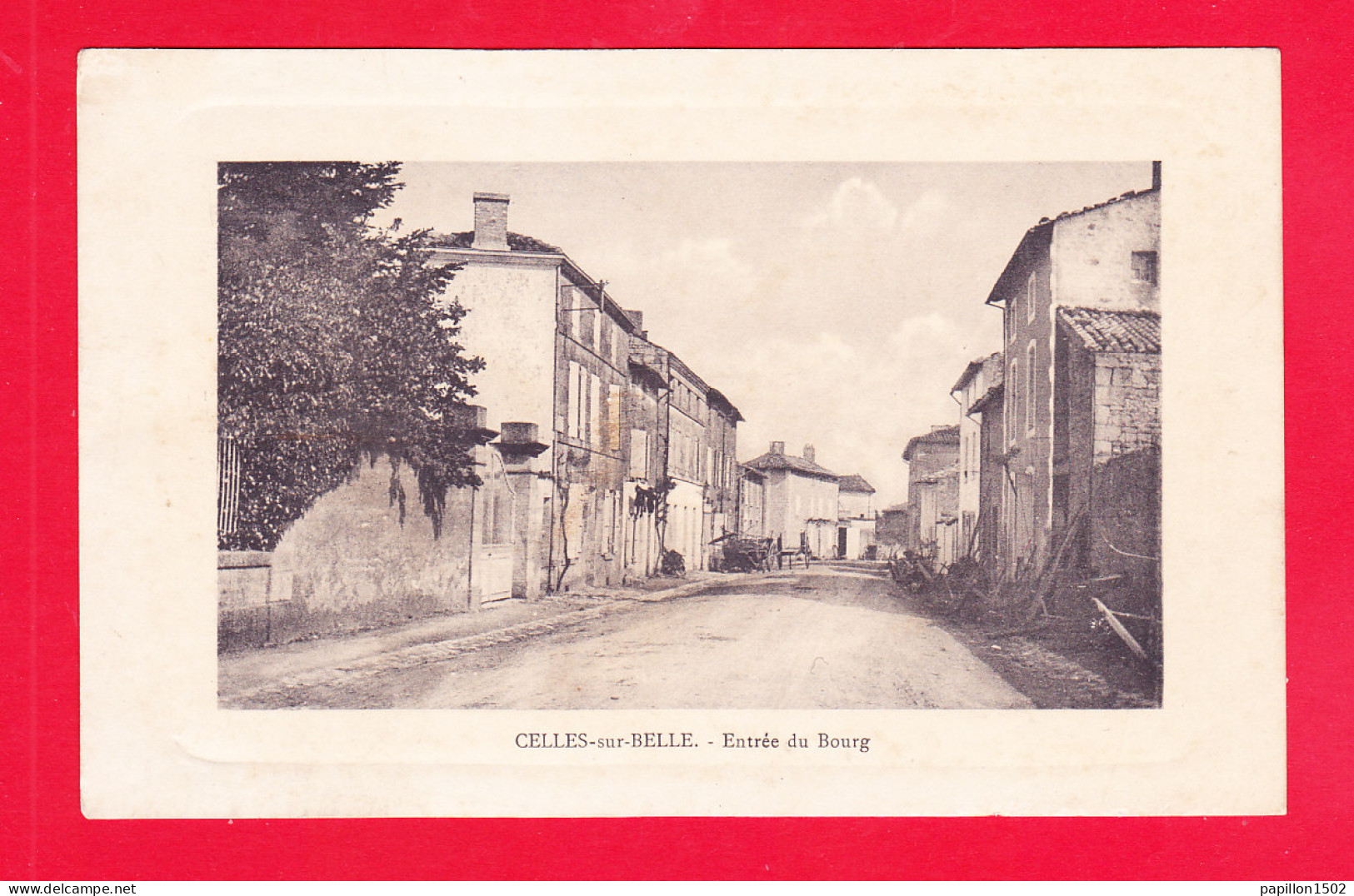 F-79-Celles Sur Belle-16A62  Entrée Du Bourg, Cpa  - Celles-sur-Belle