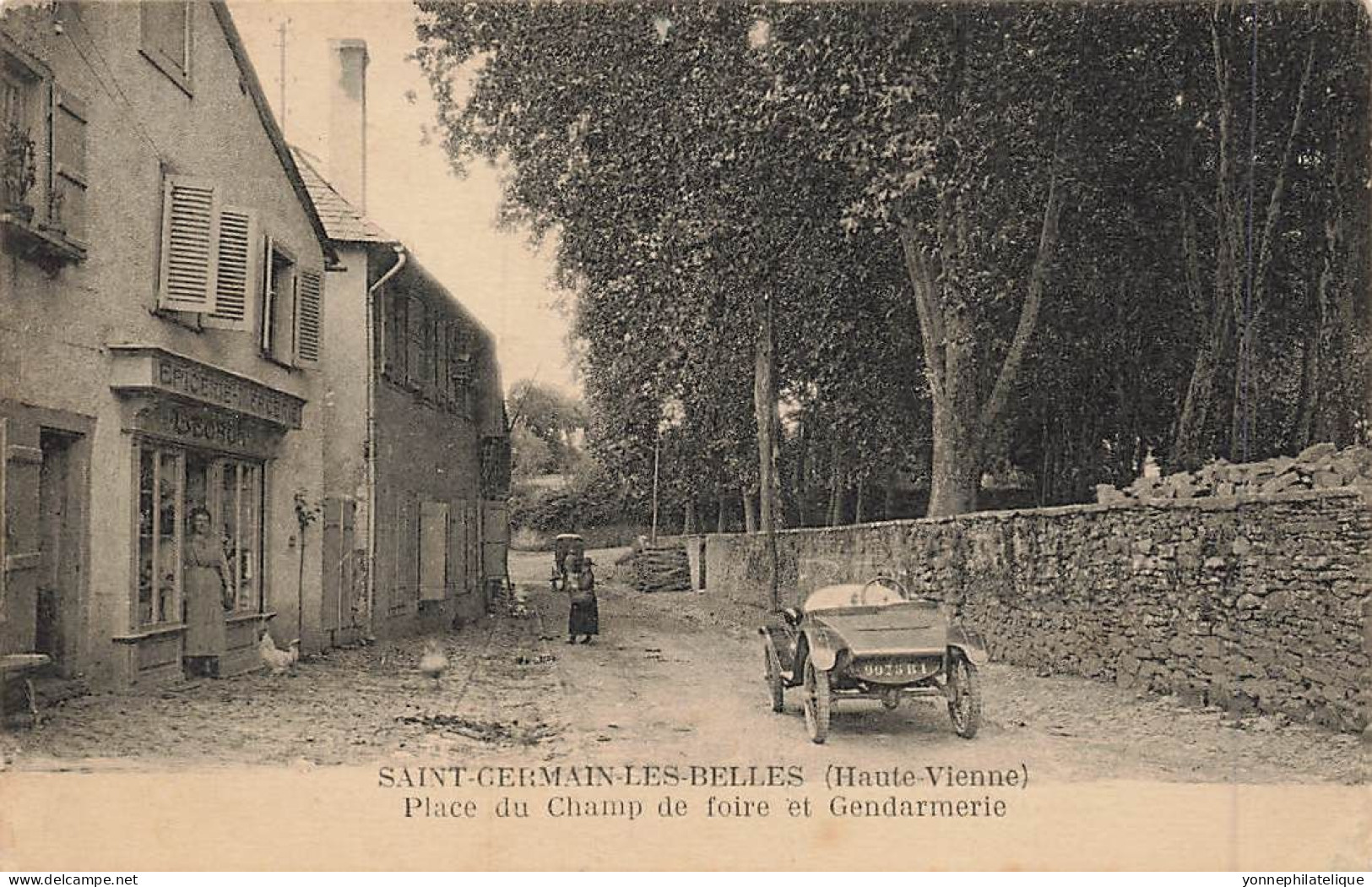 87 - HAUTE-VIENNE - SAINT-GERMAIN-LES-BELLES - Place Du Champ De Foire Et Gendarmerie - 10447 - Saint Germain Les Belles