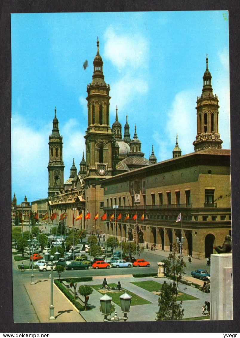 Espagne - N° 108 - ZARAGOZA - Plaza De Las Catedrales ( Place Des Cathédrales) Nombreuses Voitures (Renault R8) - Zaragoza