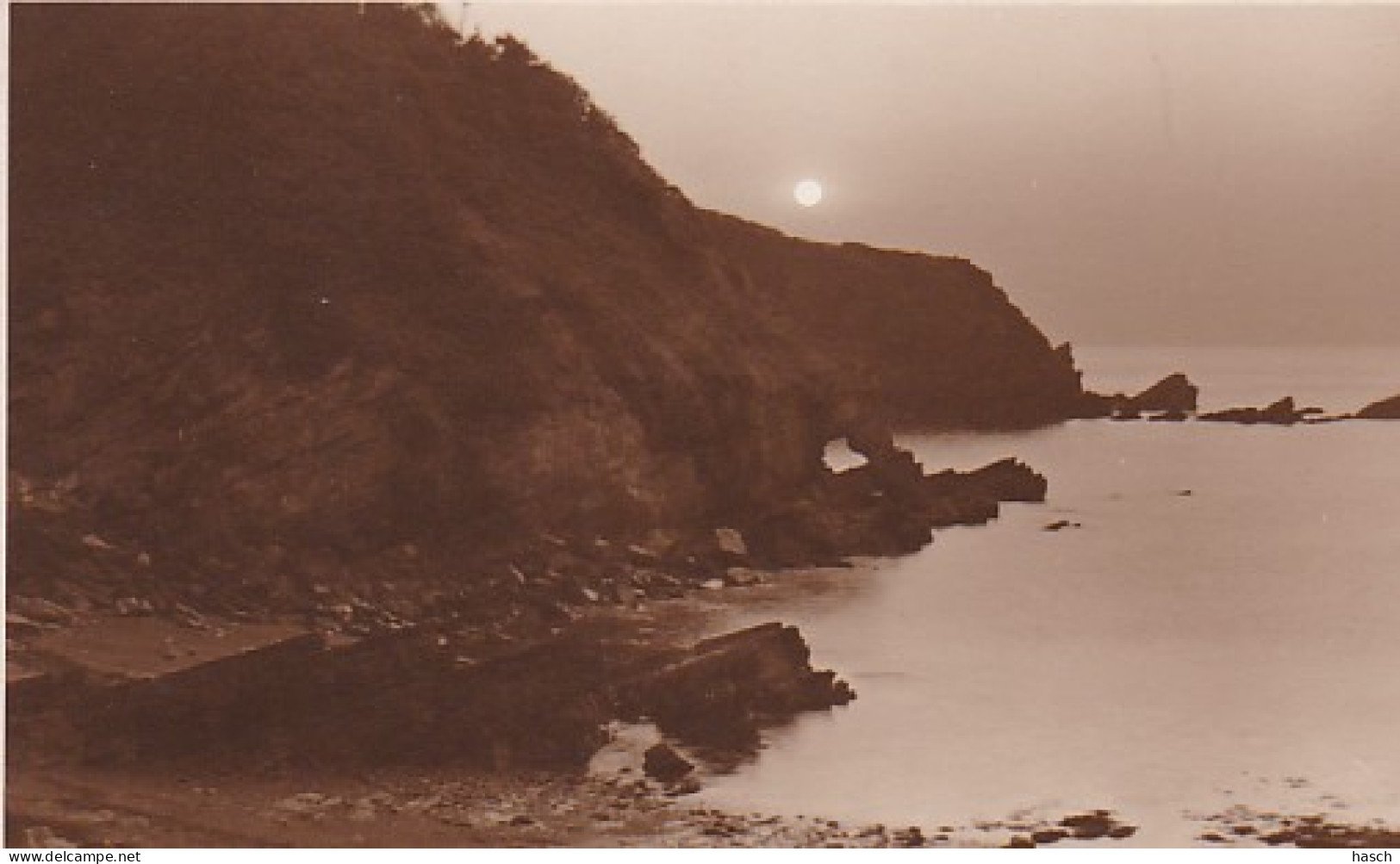 2811	107	Lynton, Lee Bay (see Corners) - Lynmouth & Lynton