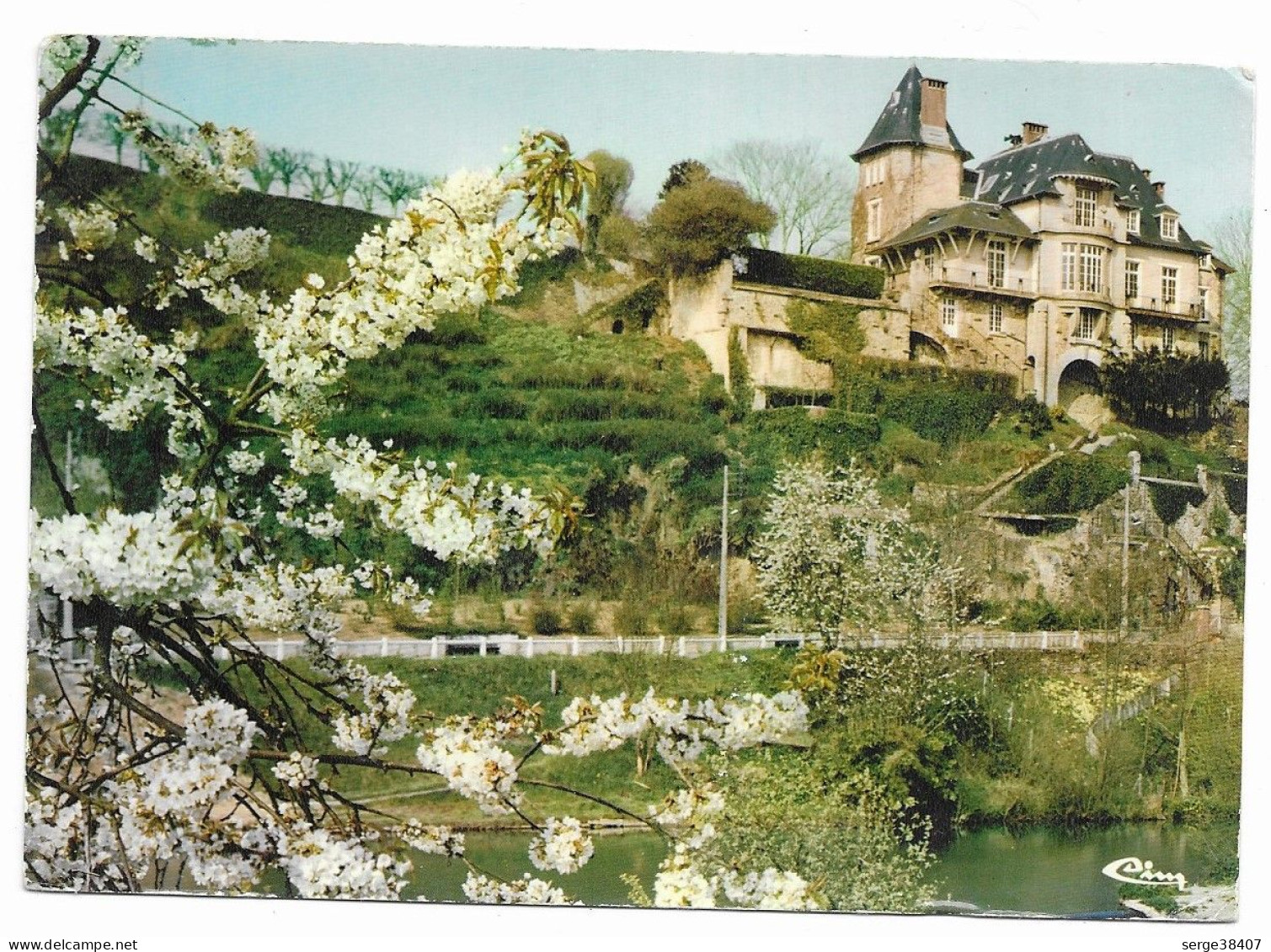 Ambrières - 1976 - La Vallée De La Varenne - N° 0274 # 5-23/17 - Ambrieres Les Vallees
