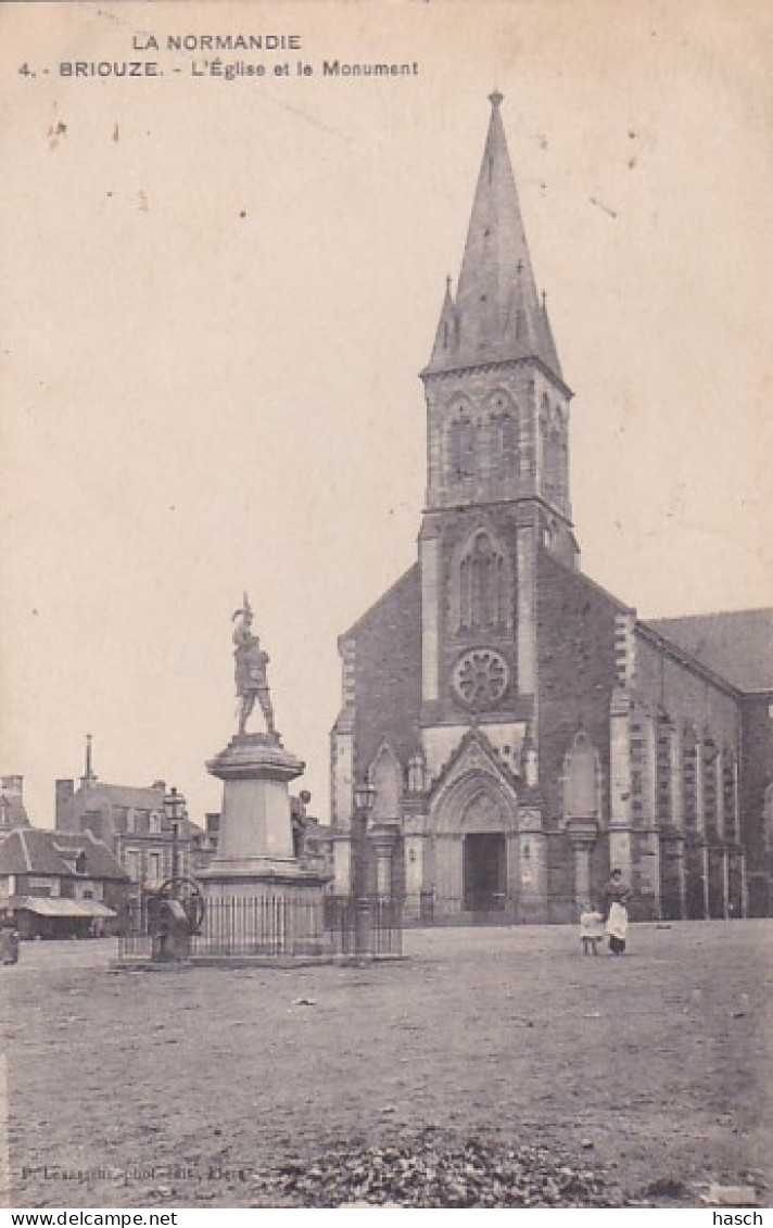 2833	84	Briouze, L' Eglise Et Le Monument 1924 (voir Coins) - Briouze