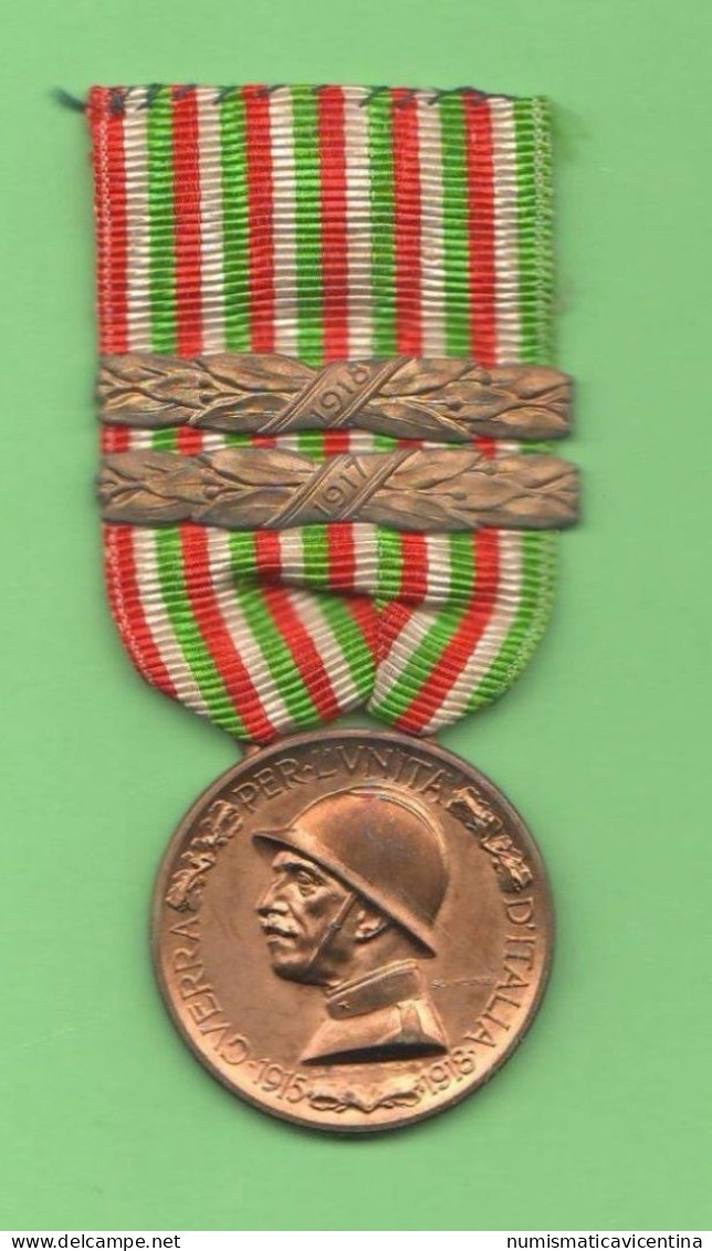 Grande Guerra Medaglia Coniata Nel Bronzo Nemico + 2 Barrette Campagne 1917 + 1918 Nastrino Tricolore - Italy